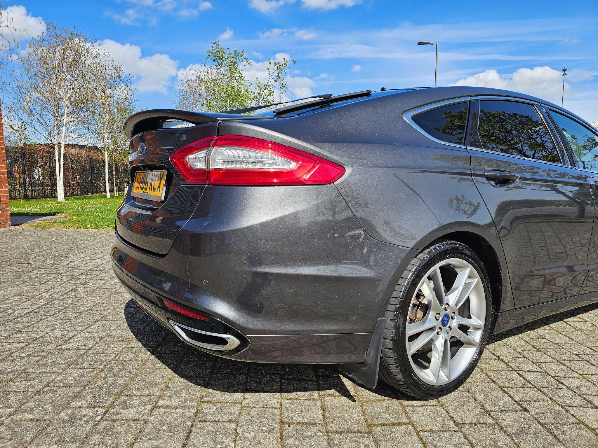 Ford Mondeo - Image 11