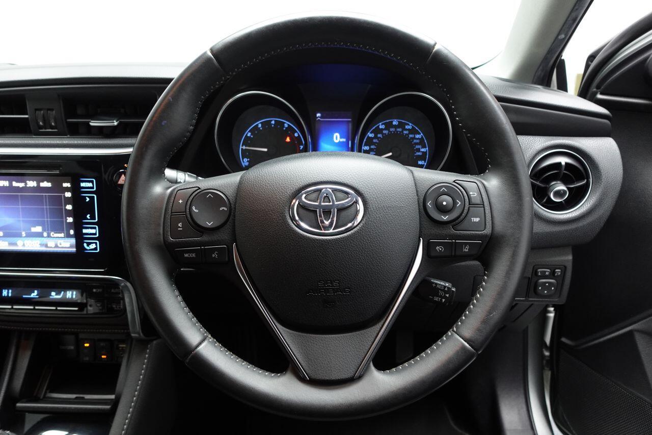 Toyota Auris - Image 29