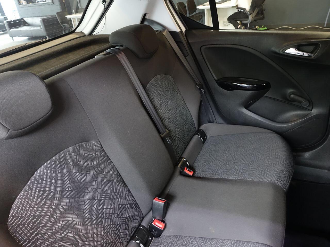 Vauxhall Corsa - Image 14
