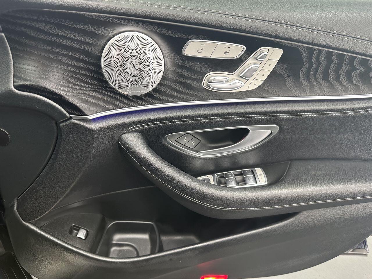 Mercedes-benz E-CLASS - Image 15