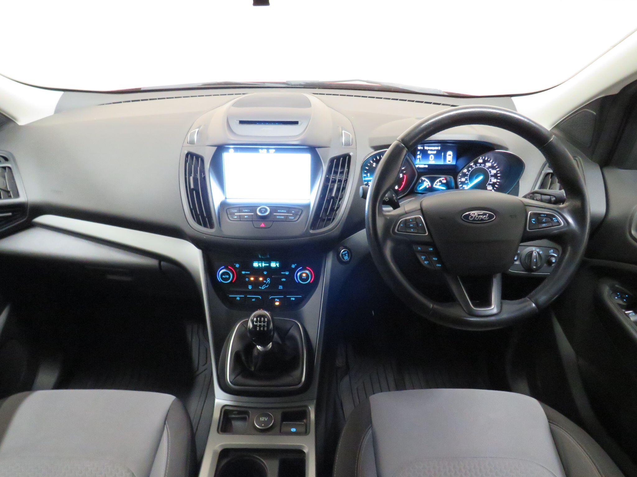 Ford Kuga - Image 13
