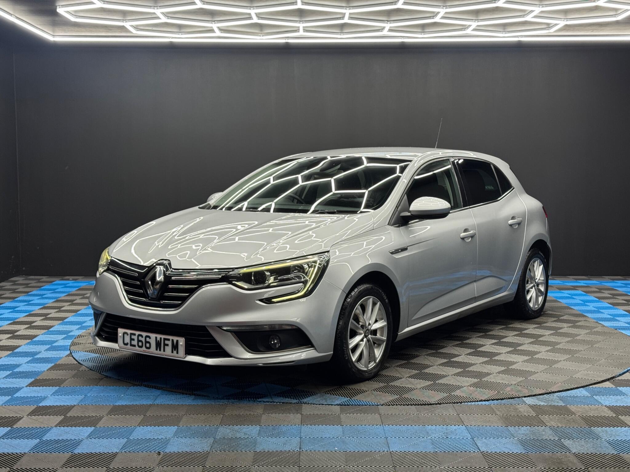 Renault Megane - Image 3