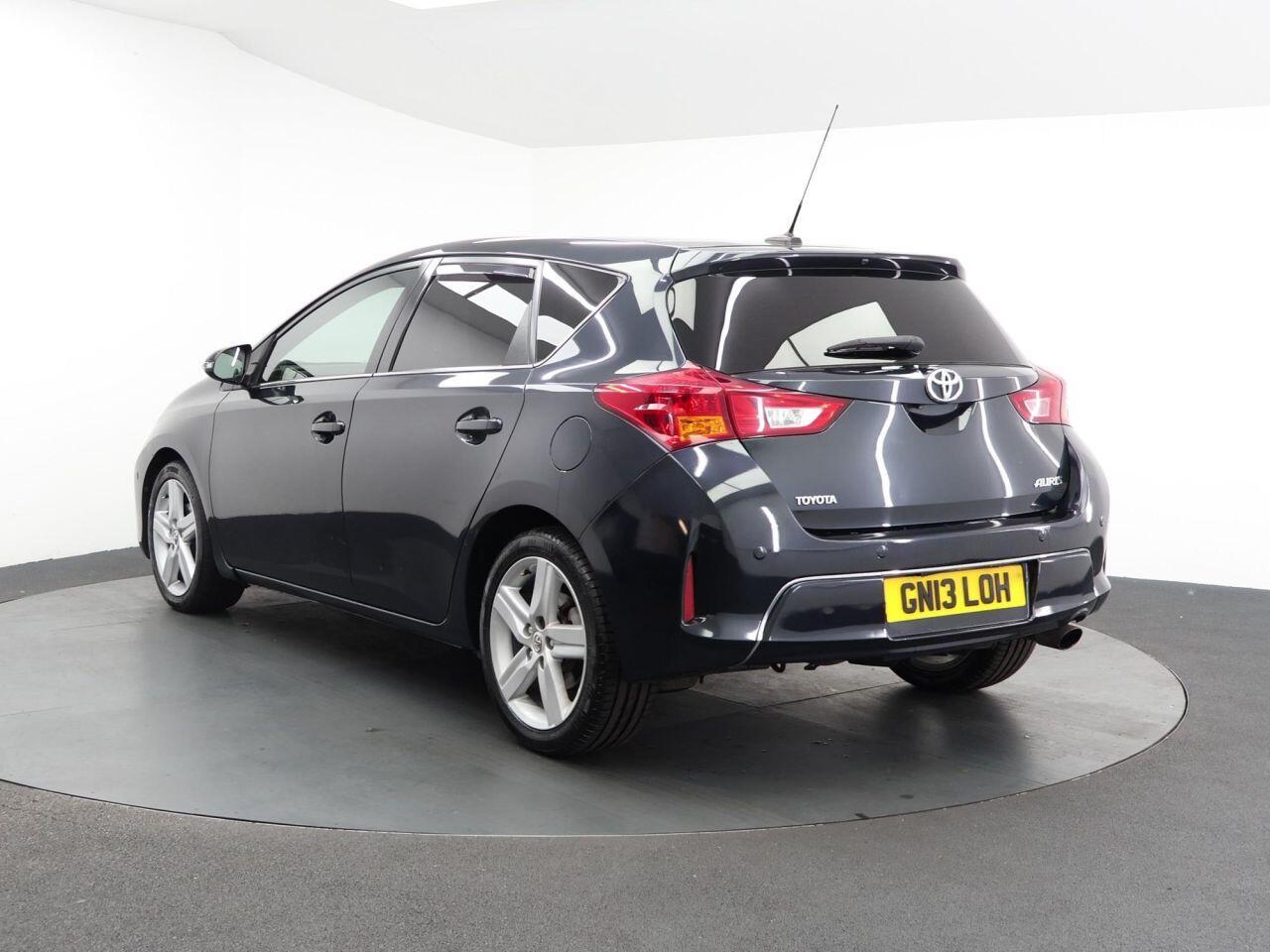Toyota Auris - Image 9