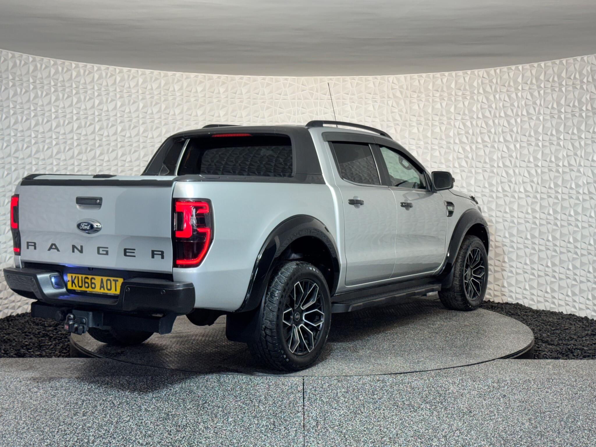 Ford Ranger - Image 11