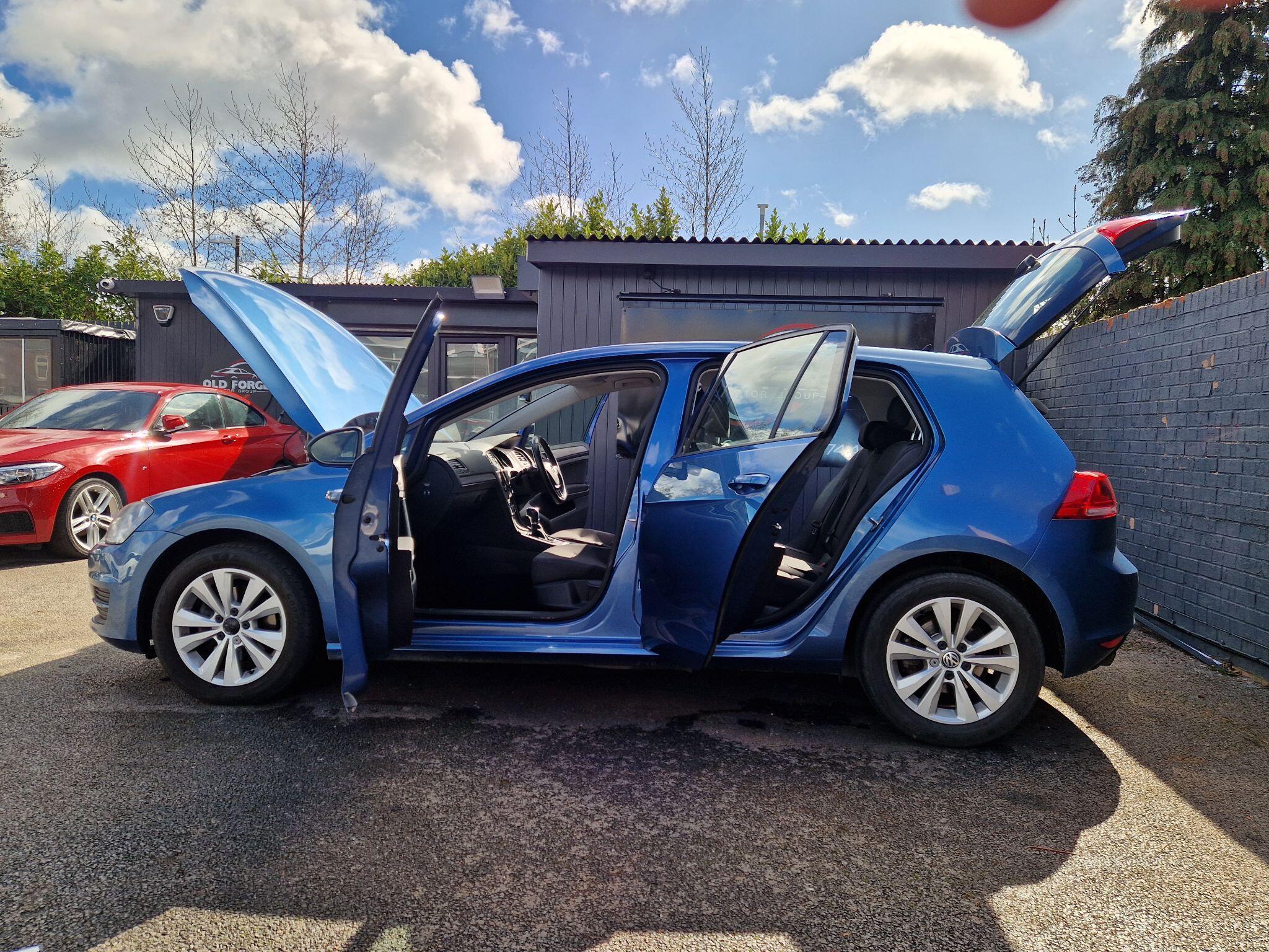Volkswagen Golf - Image 15
