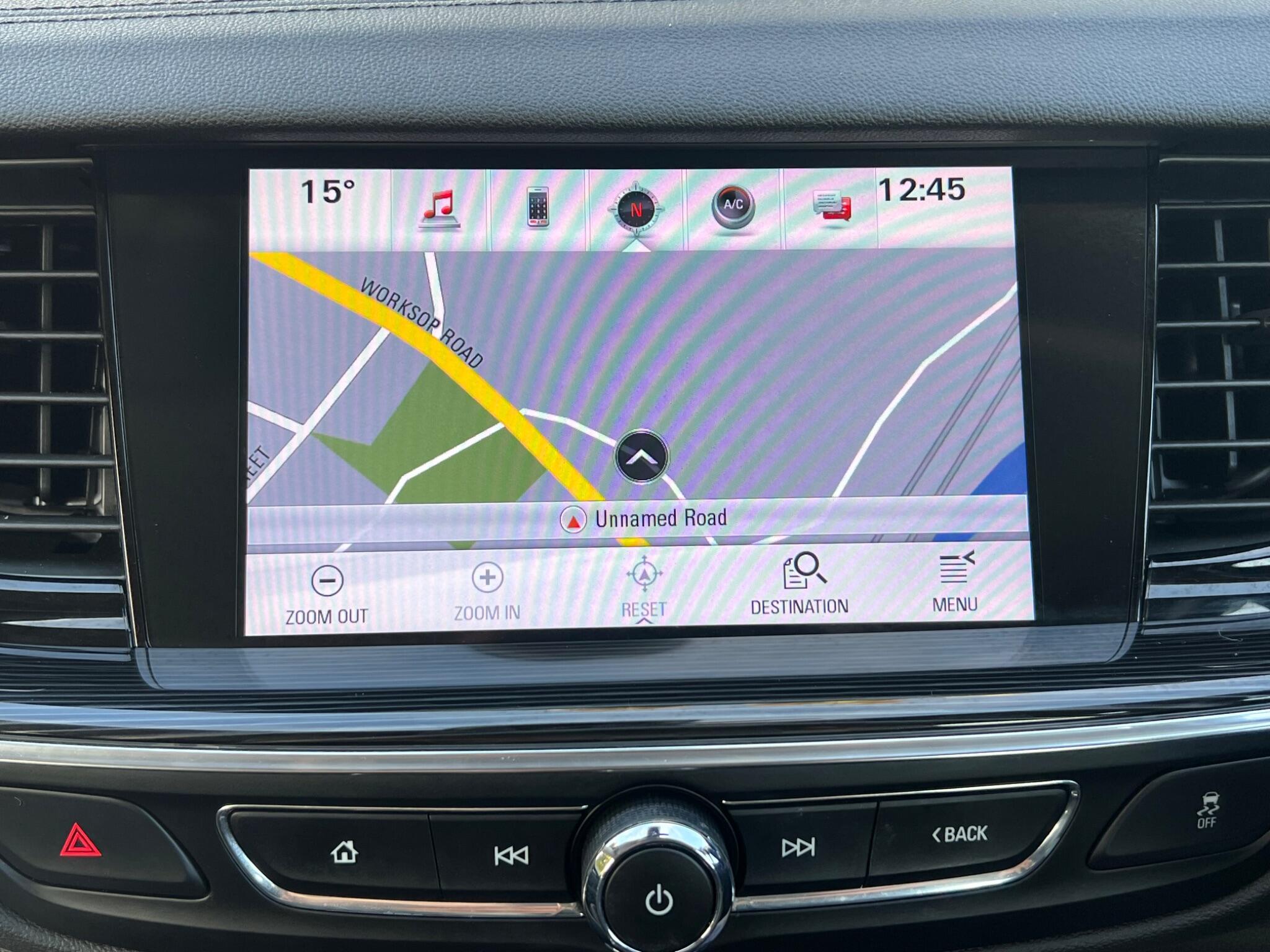 Vauxhall Insignia - Image 19