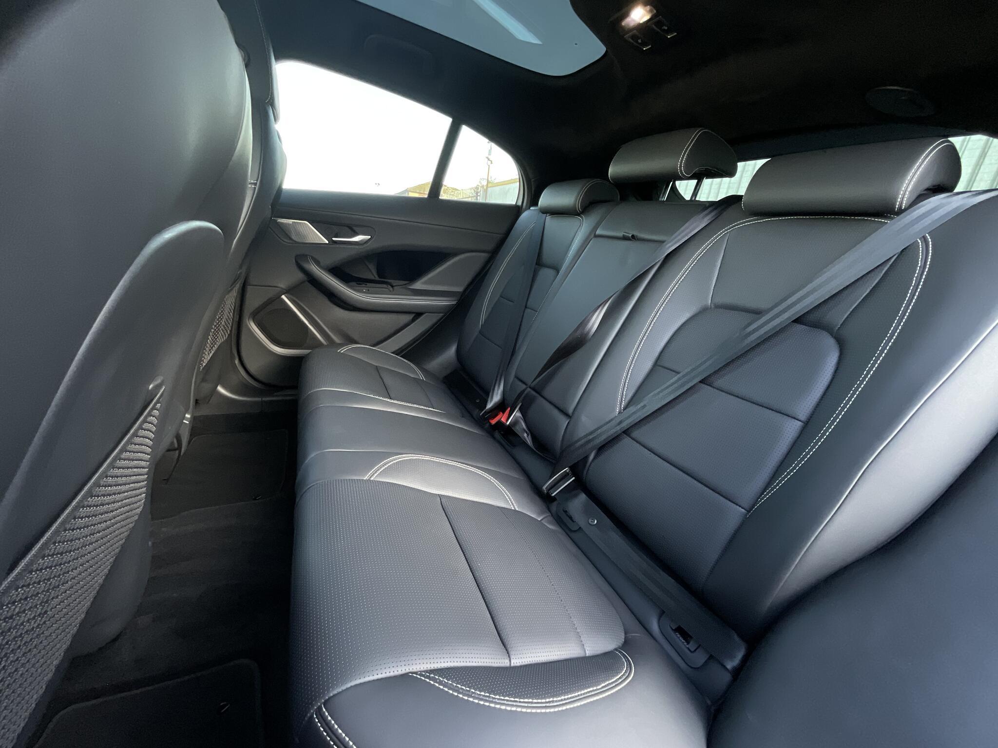 Jaguar I-Pace - Image 16