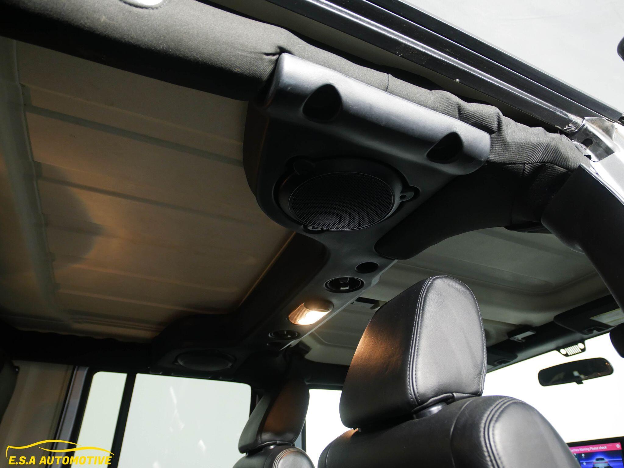 Jeep Wrangler - Image 24