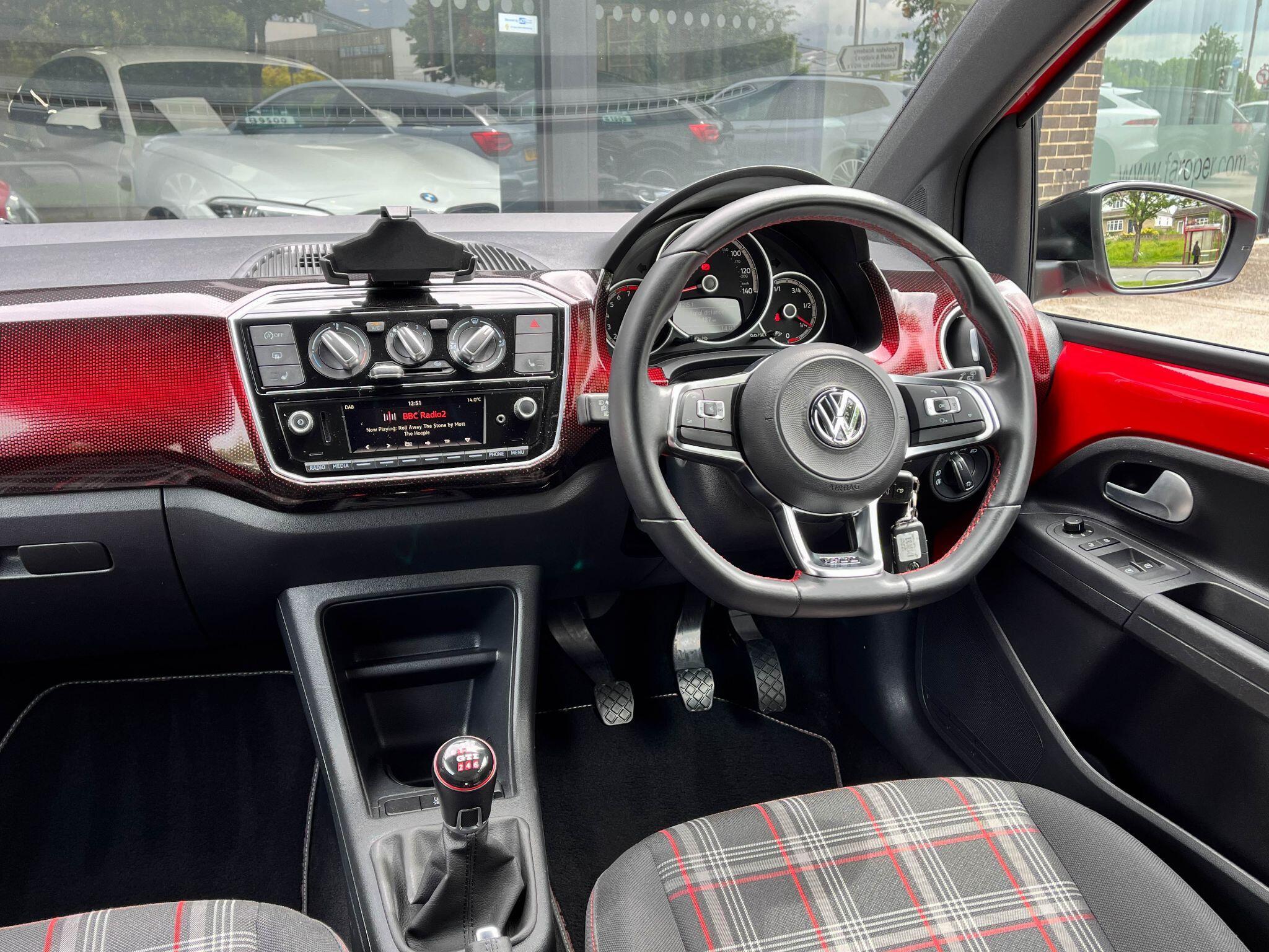 Volkswagen up! - Image 13
