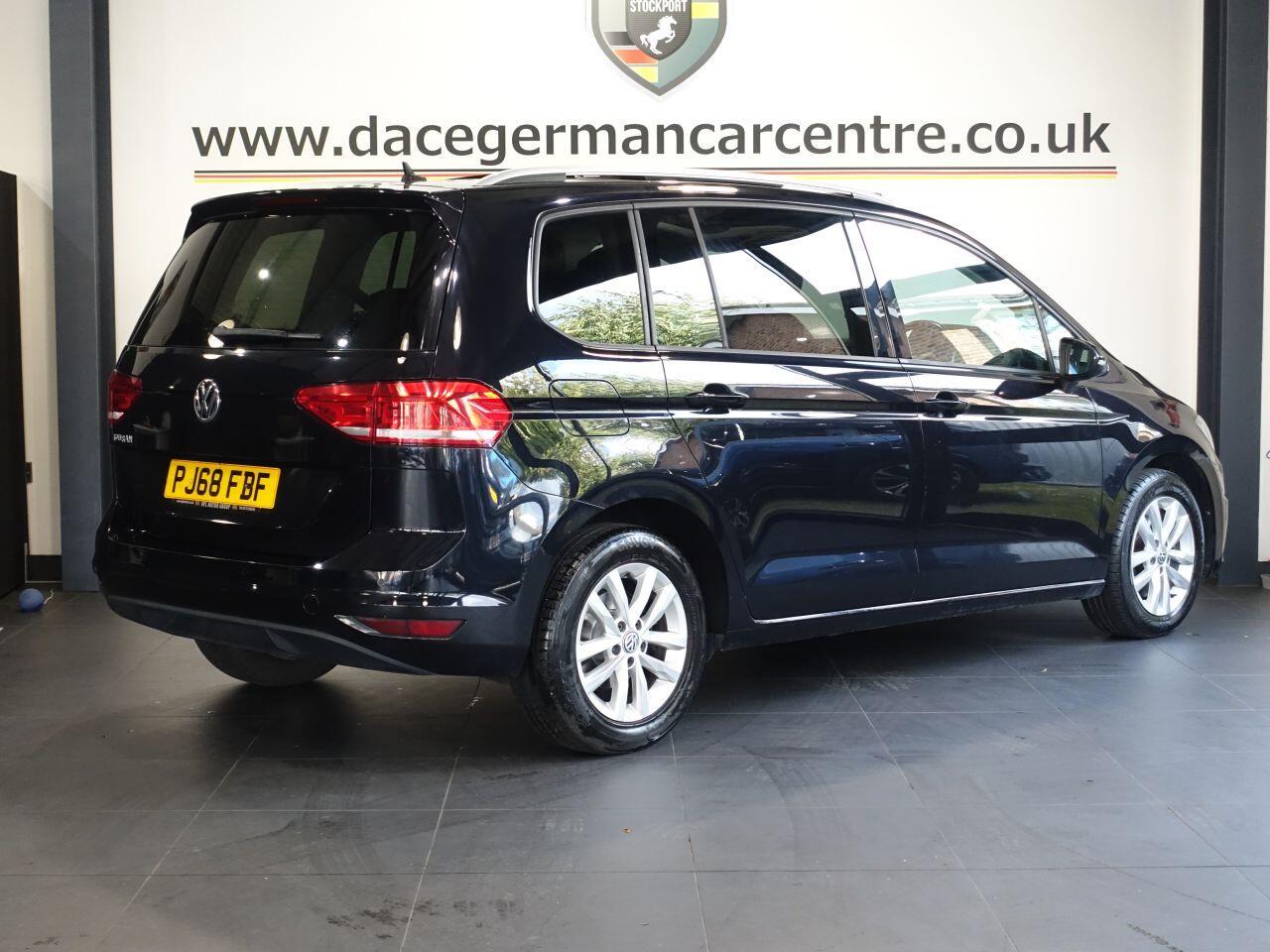 Volkswagen Touran - Image 7