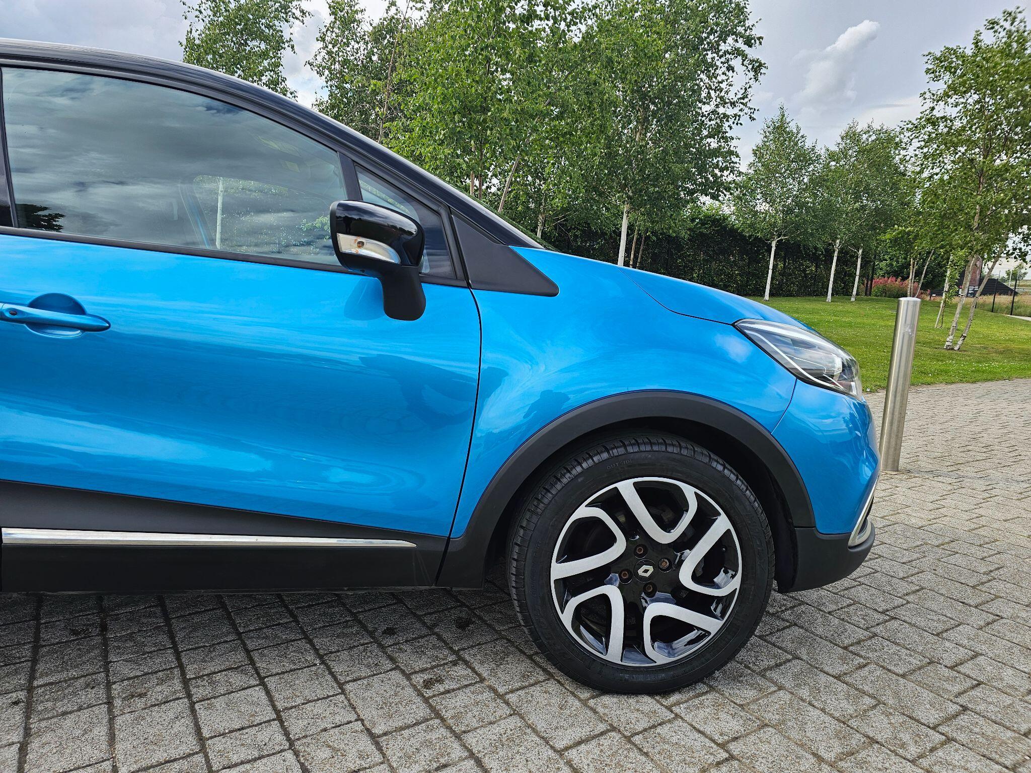 Renault Captur - Image 19