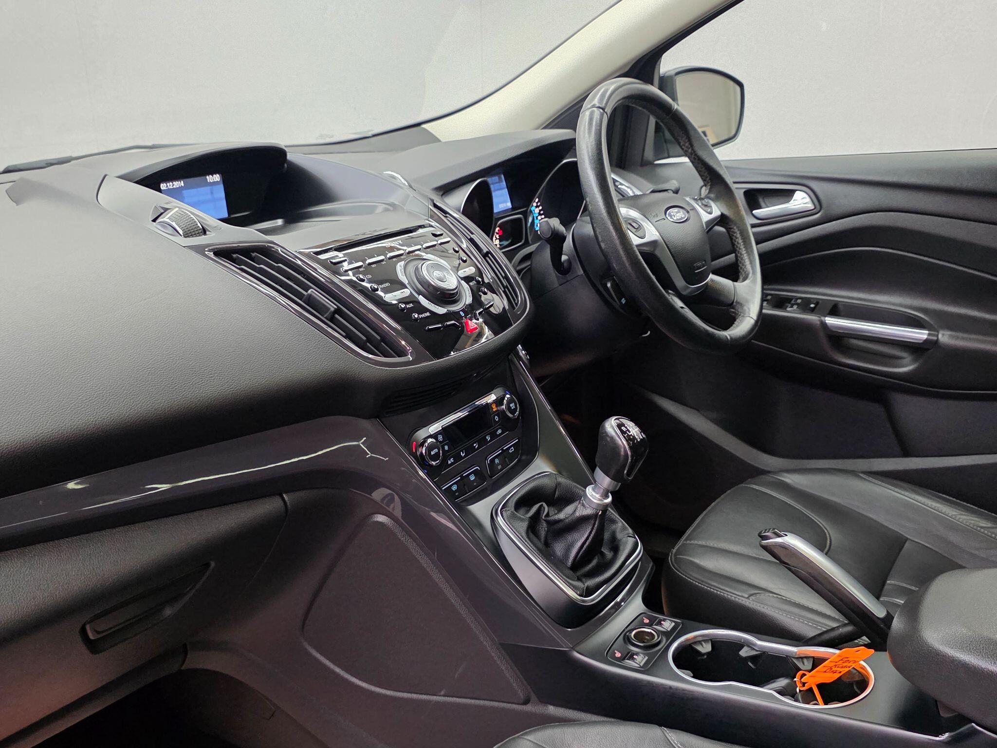 Ford Kuga - Image 17