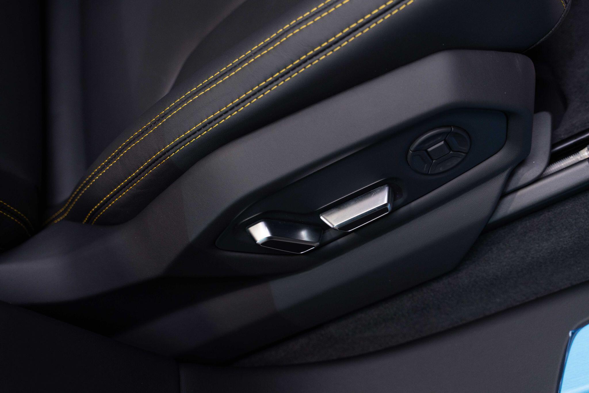 Lamborghini Urus - Image 18