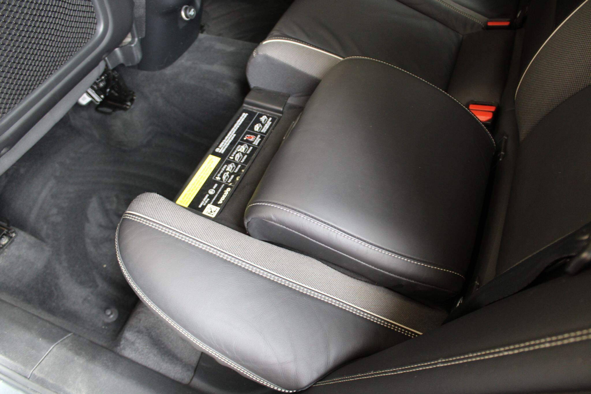 Volvo XC60 - Image 44