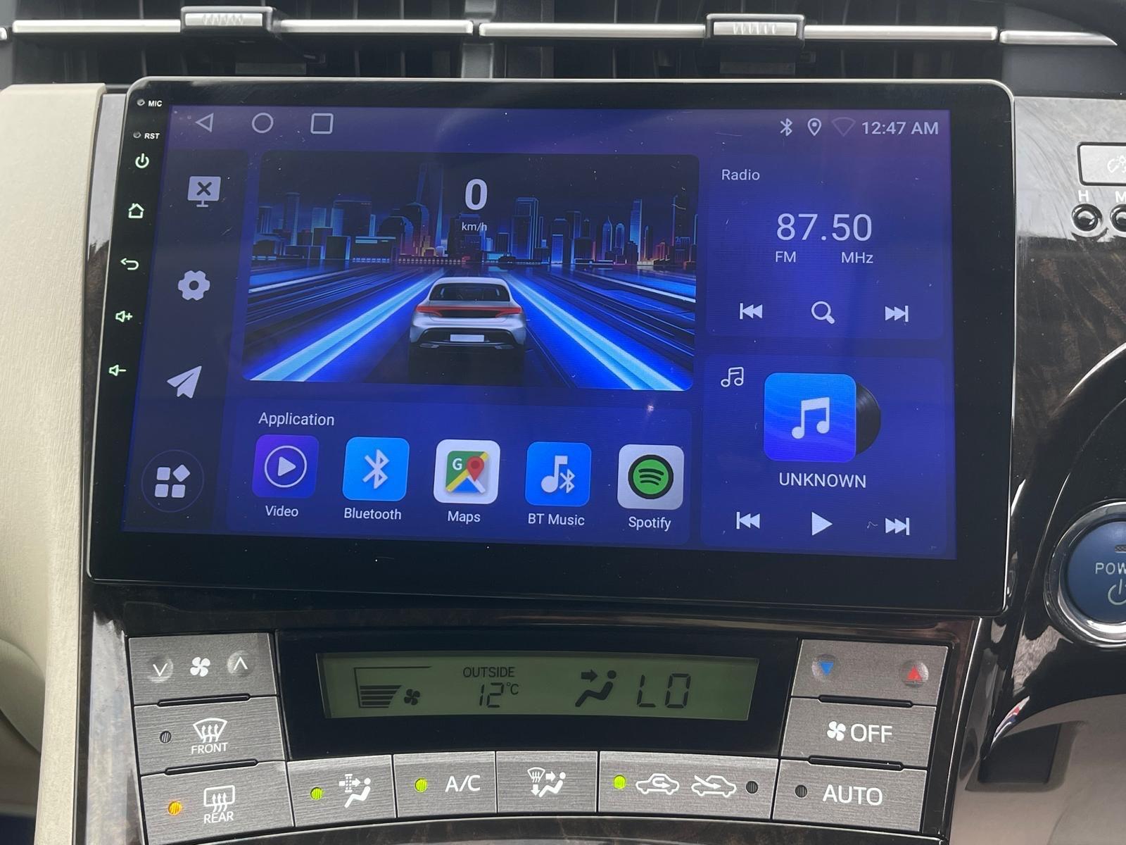 Toyota Prius - Image 18