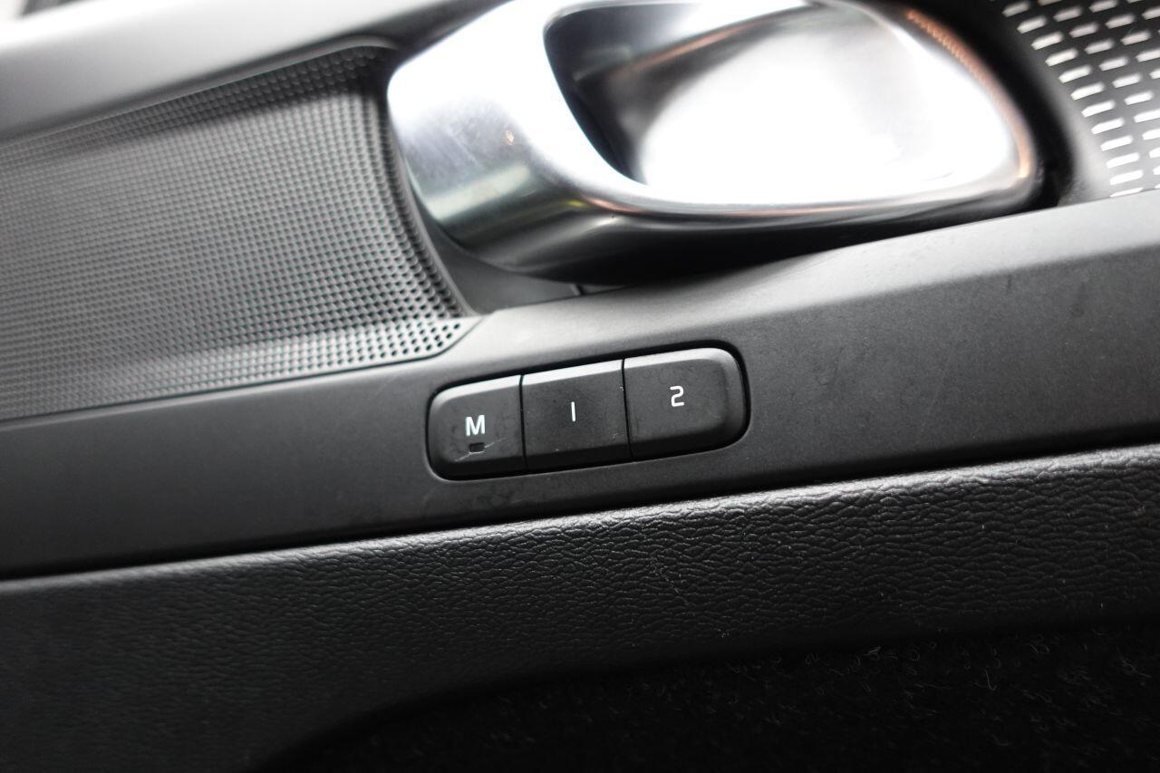 Volvo XC40 - Image 20