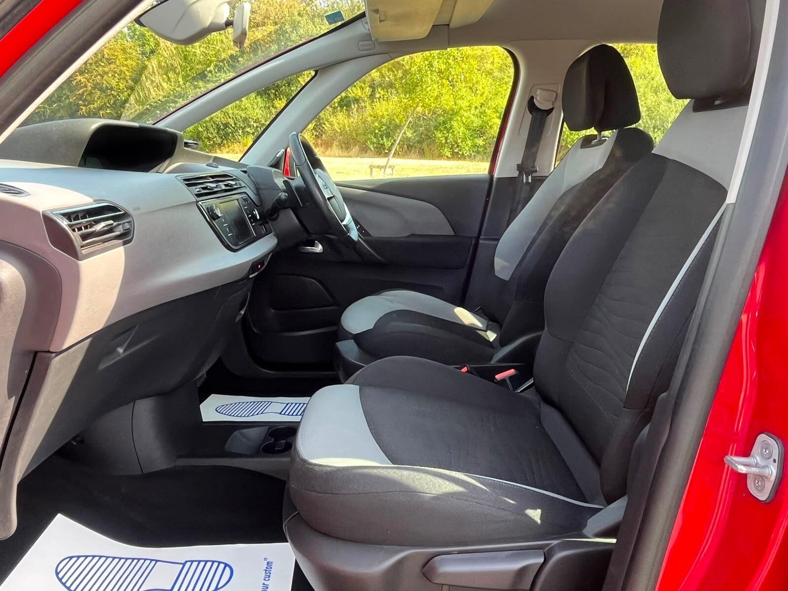 Citroen C4 Picasso - Image 7