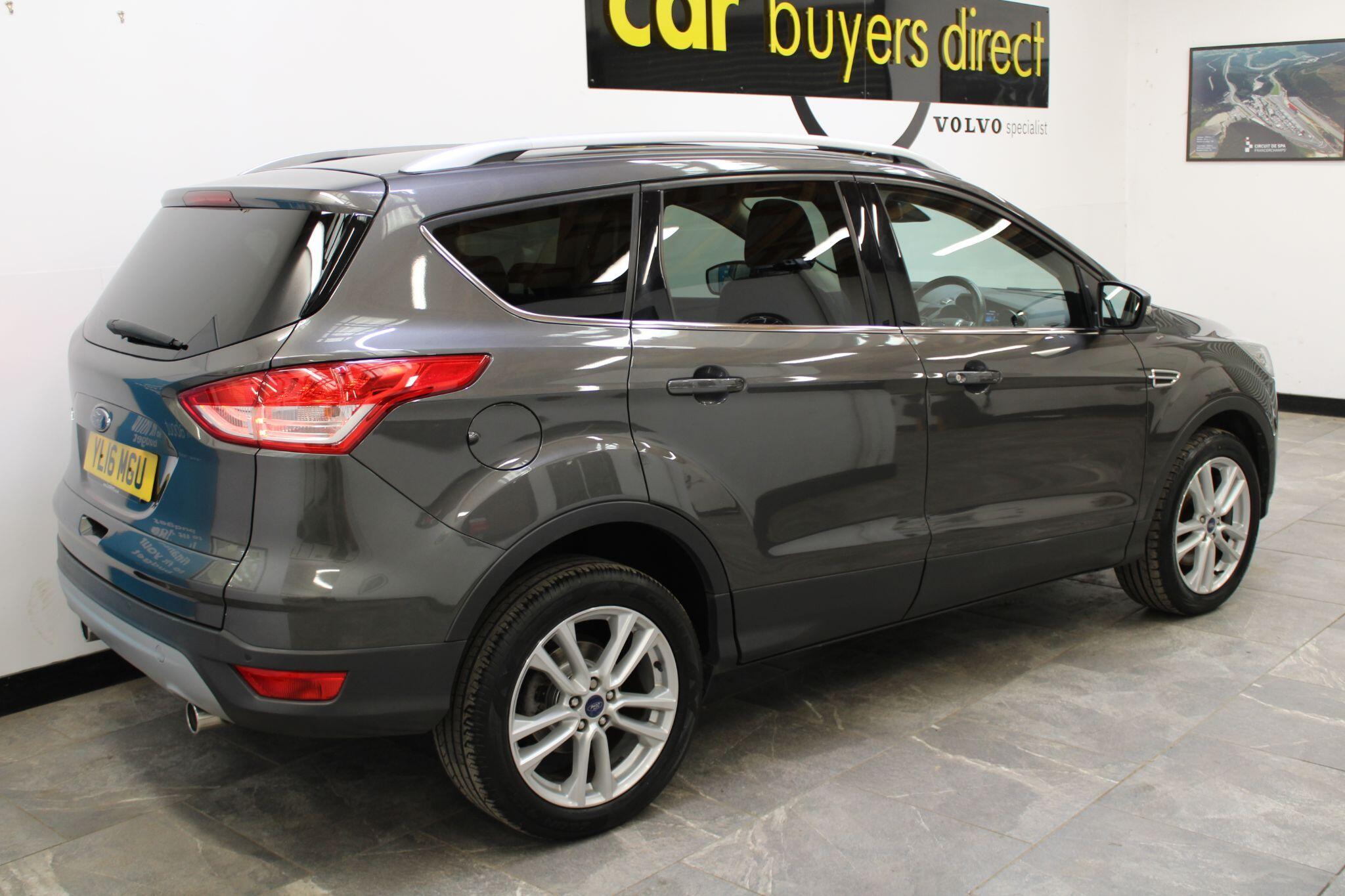 Ford Kuga - Image 4