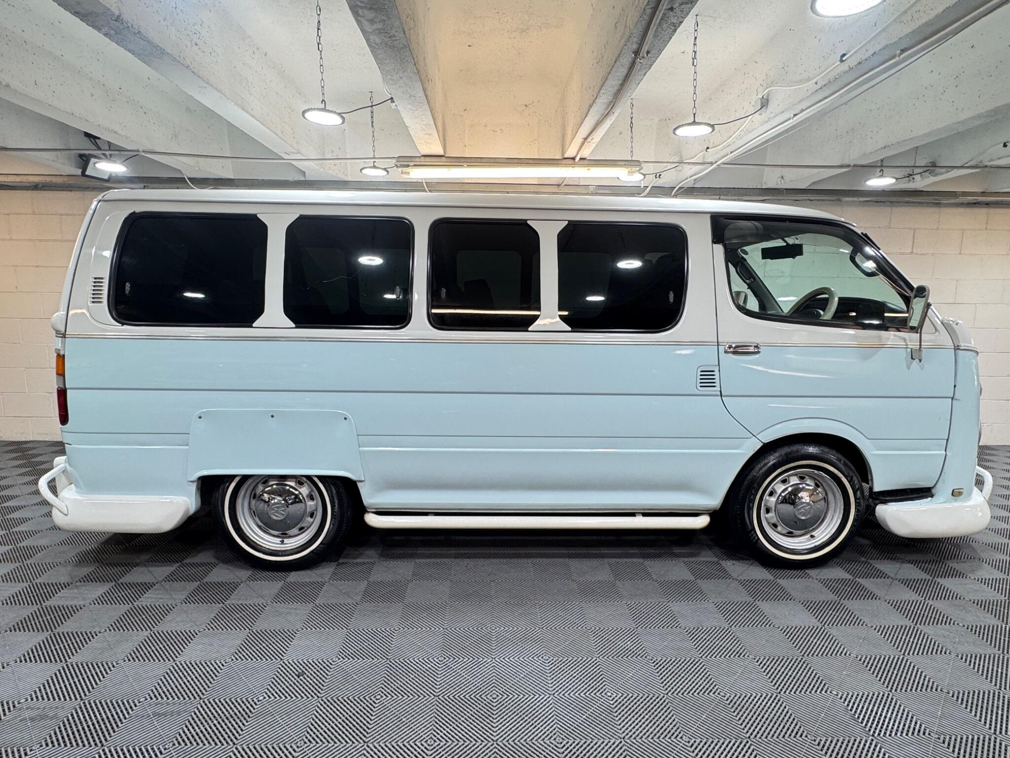 Toyota Hiace - Image 5