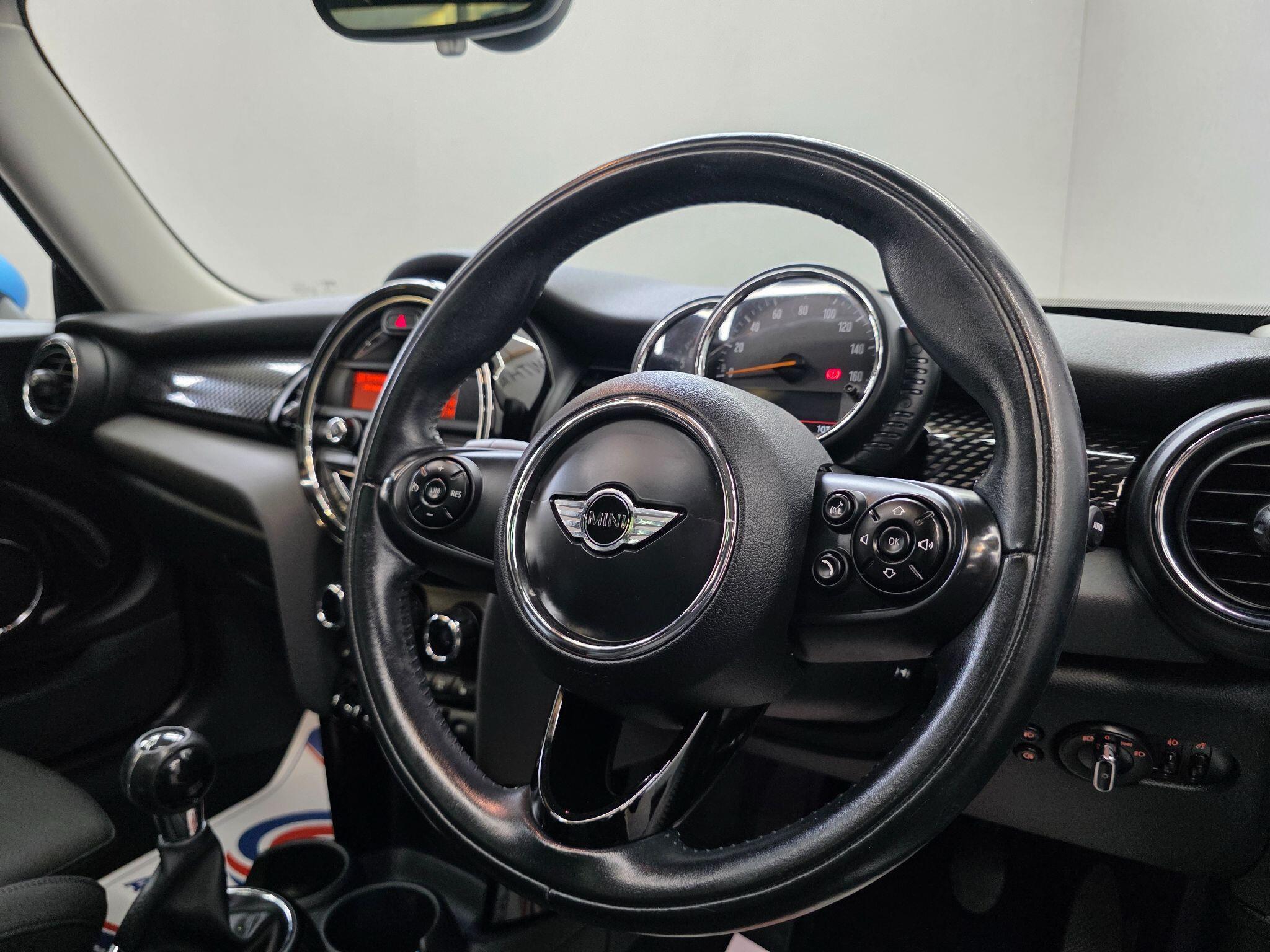 MINI Hatch - Image 14