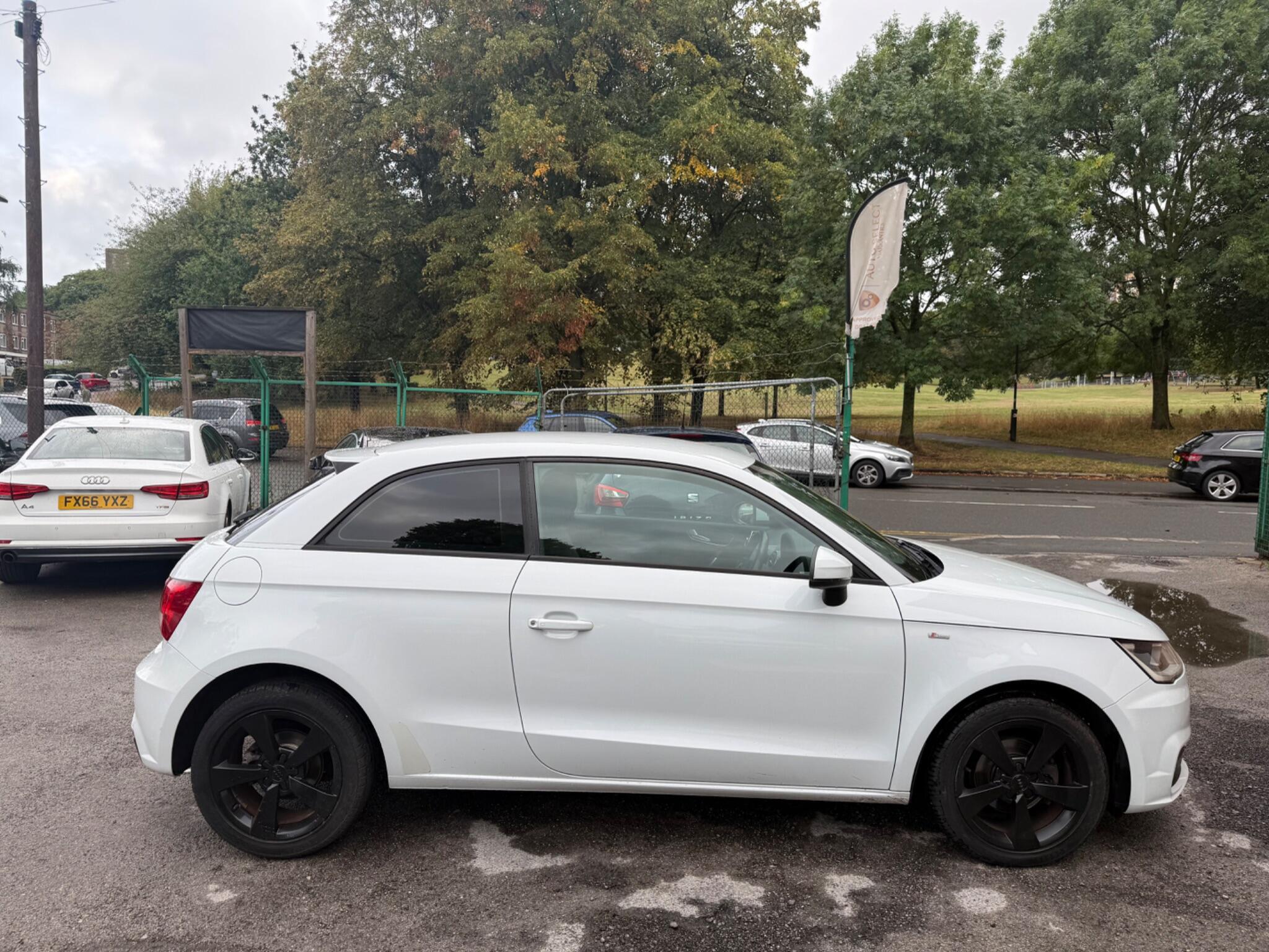 Audi A1 - Image 8