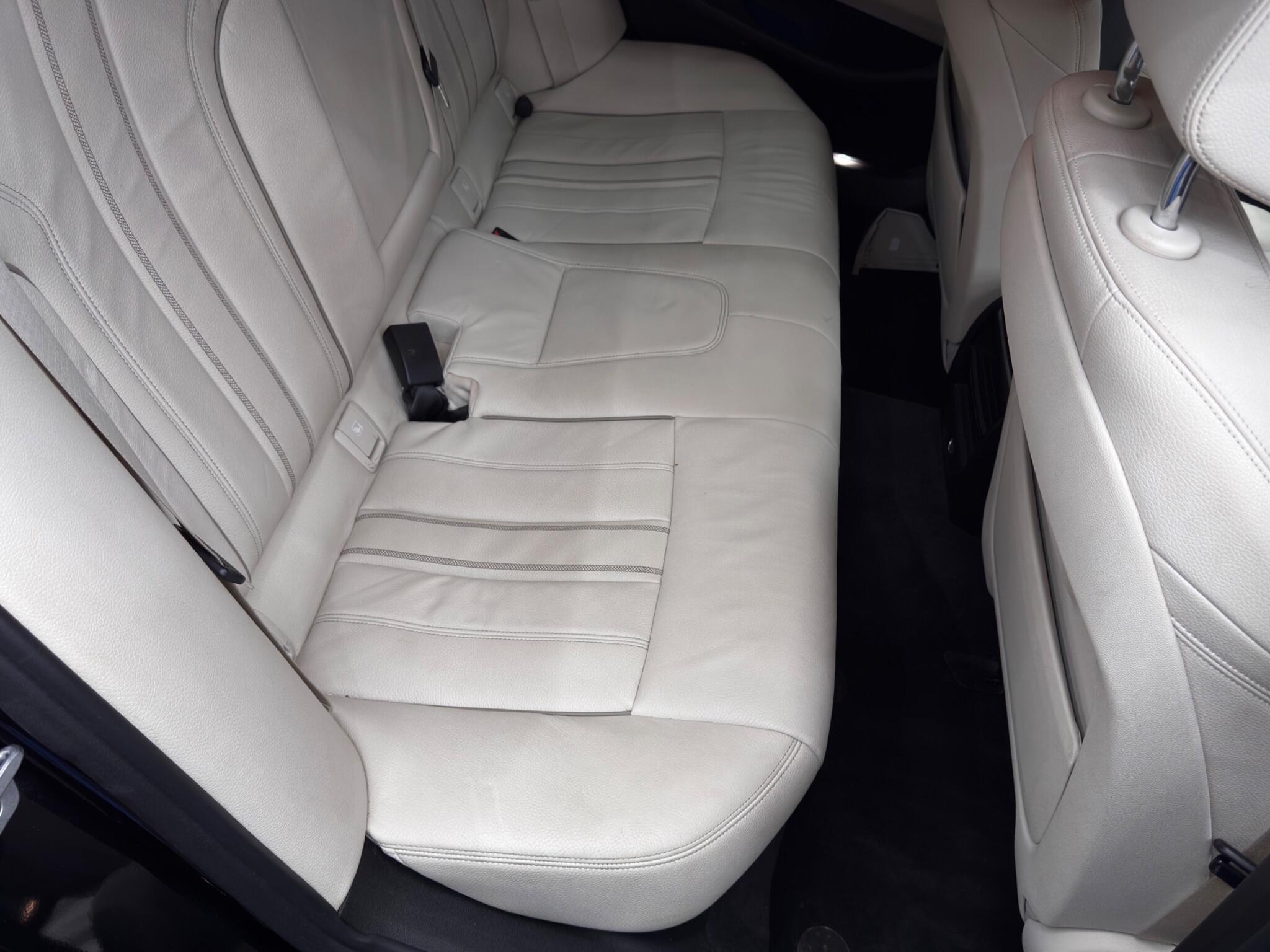 BMW 5 Series - Image 17