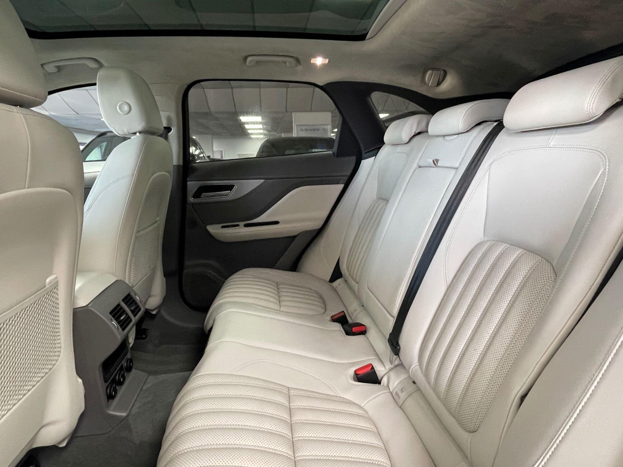 Jaguar F-Pace - Image 30
