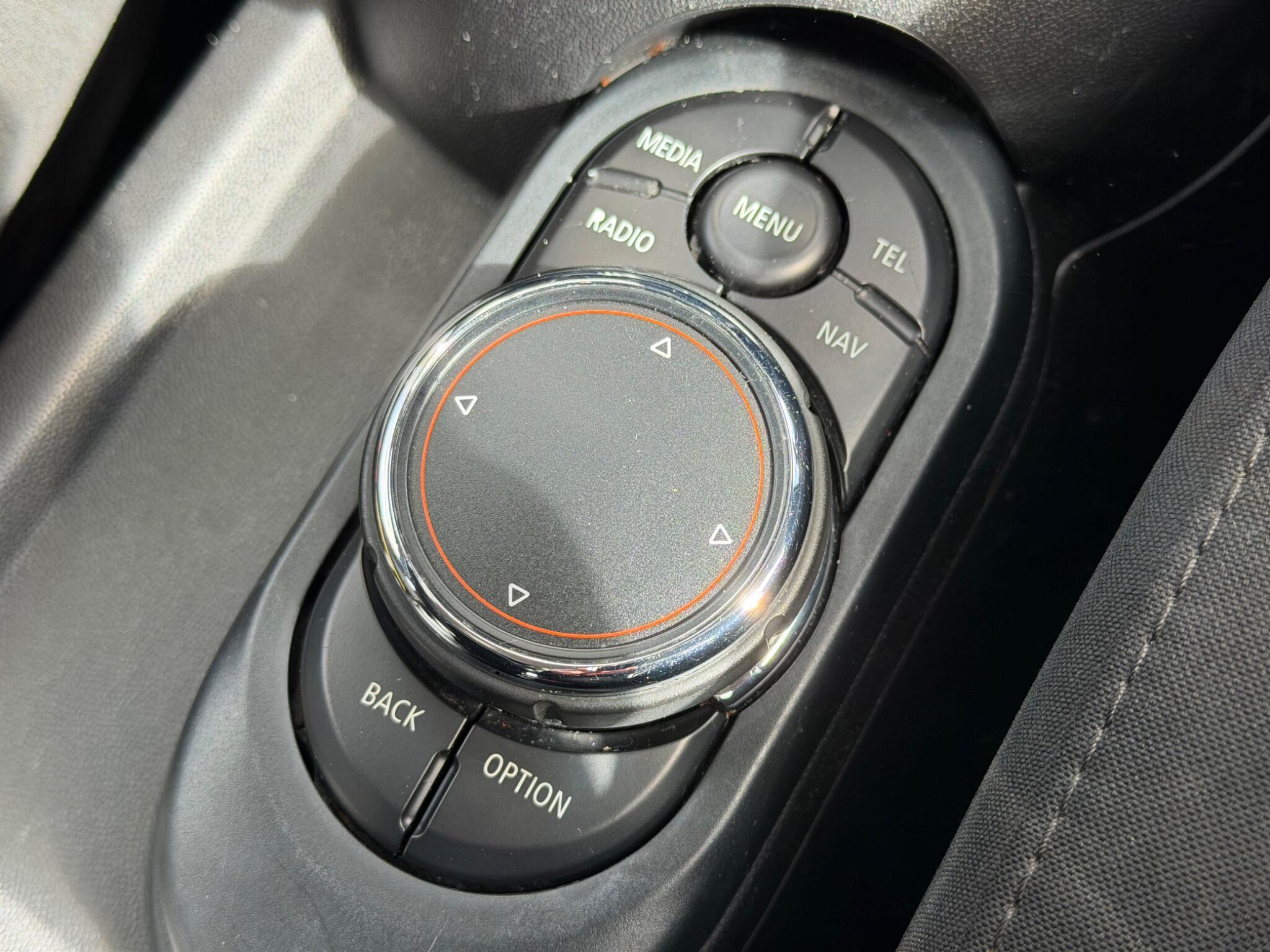 MINI Hatch - Image 26