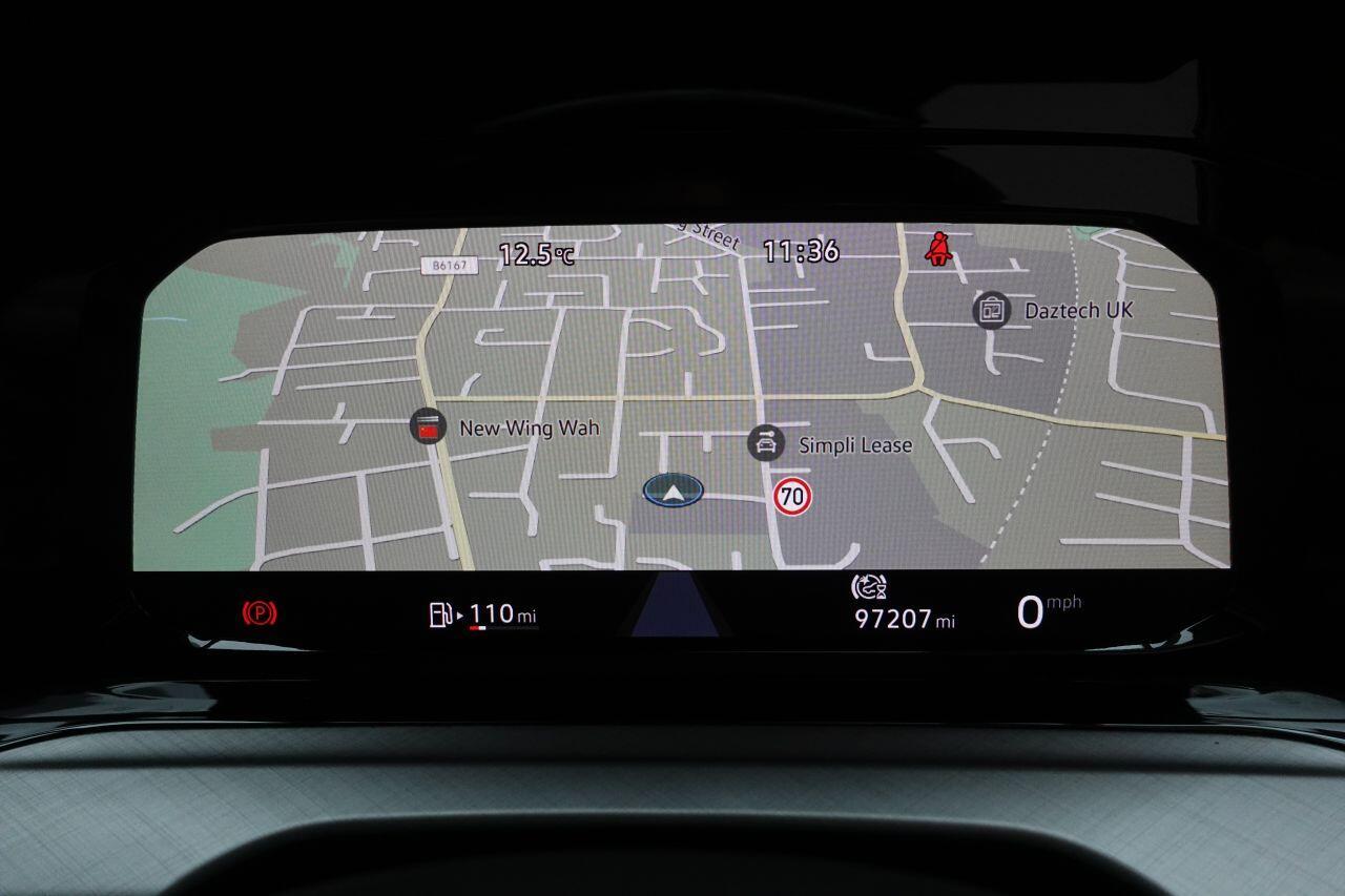 Volkswagen Golf - Image 32