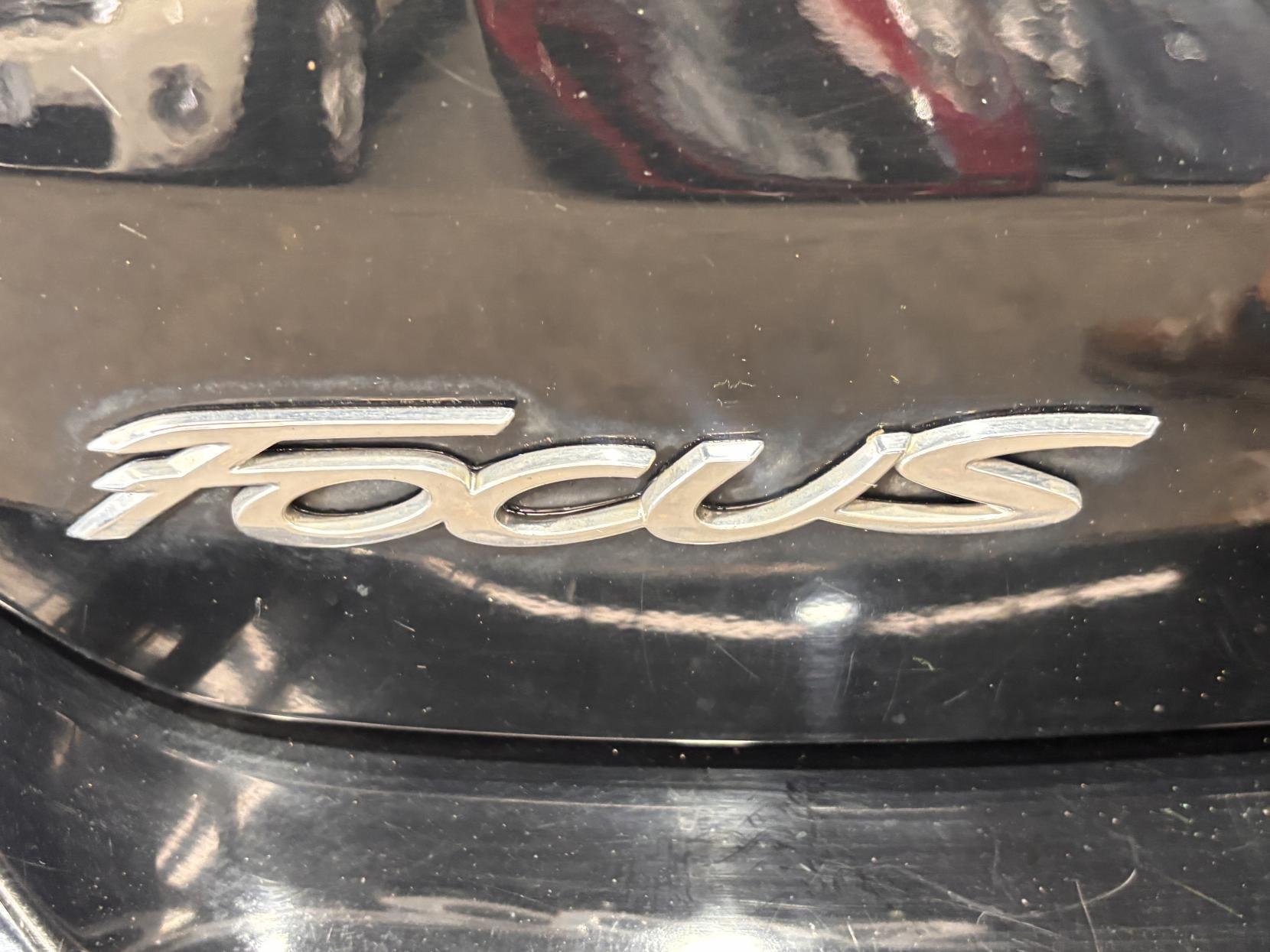 Ford Focus - Image 10