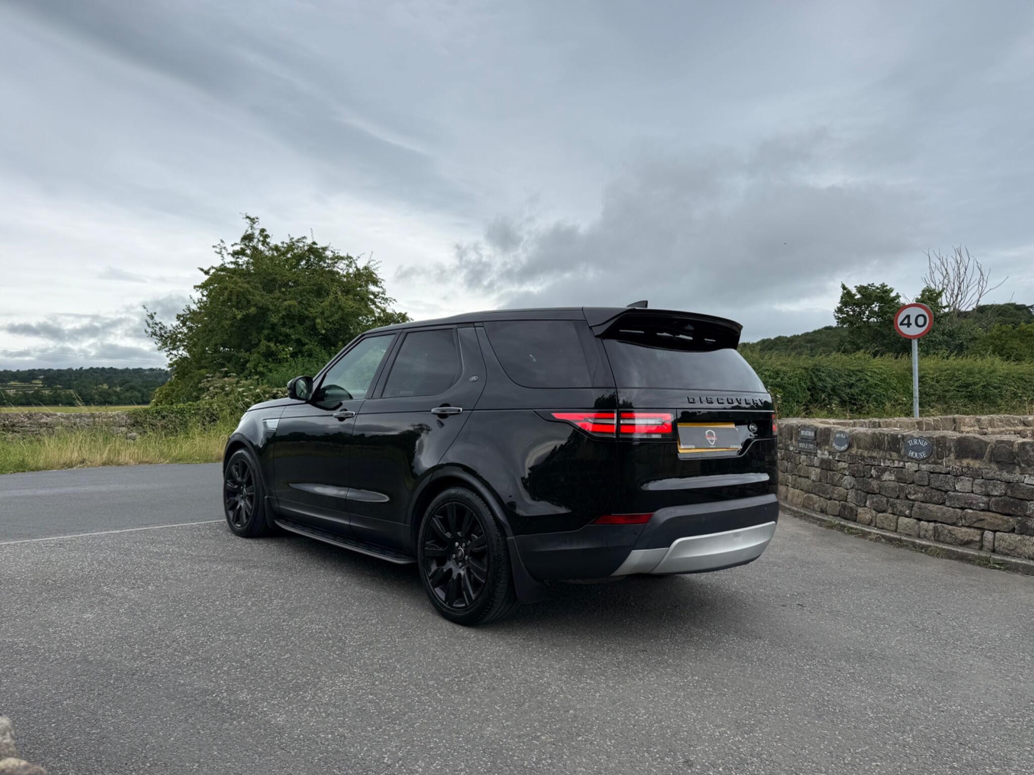 Land Rover Discovery - Image 7