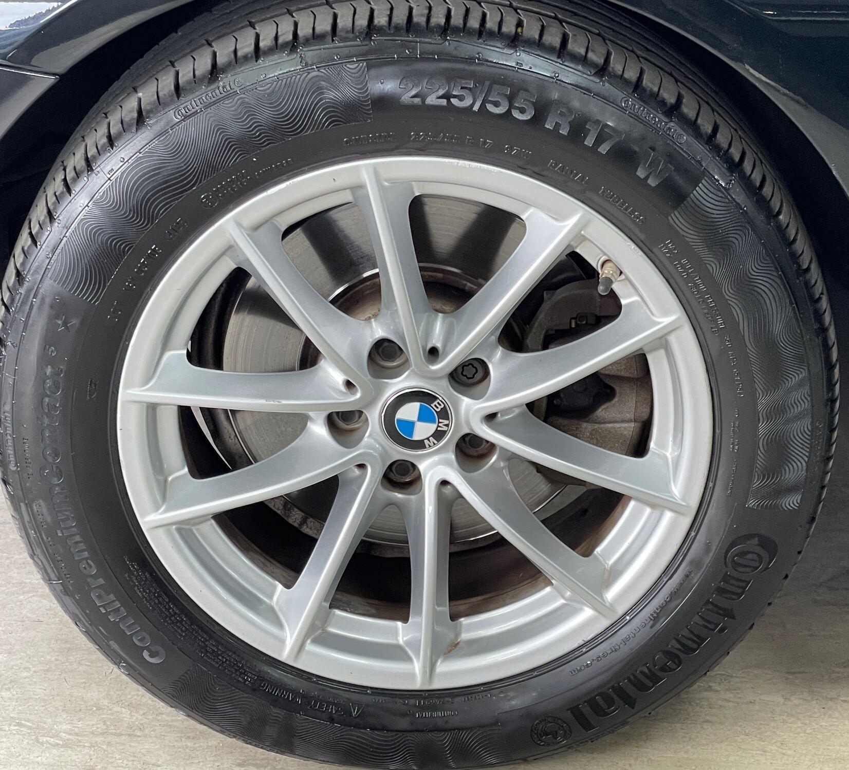 BMW 5 Series - Image 15