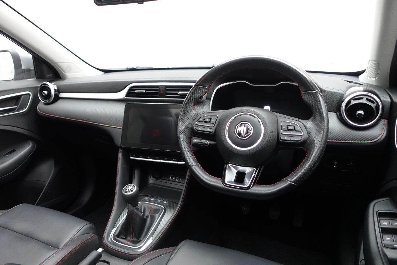 MG MG ZS - Image 15