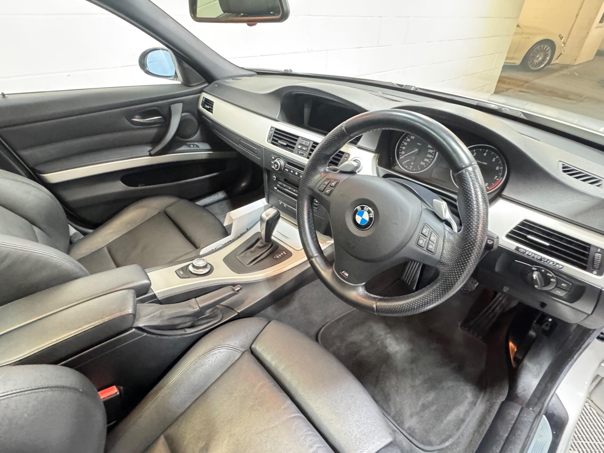 BMW 3 Series - Image 9
