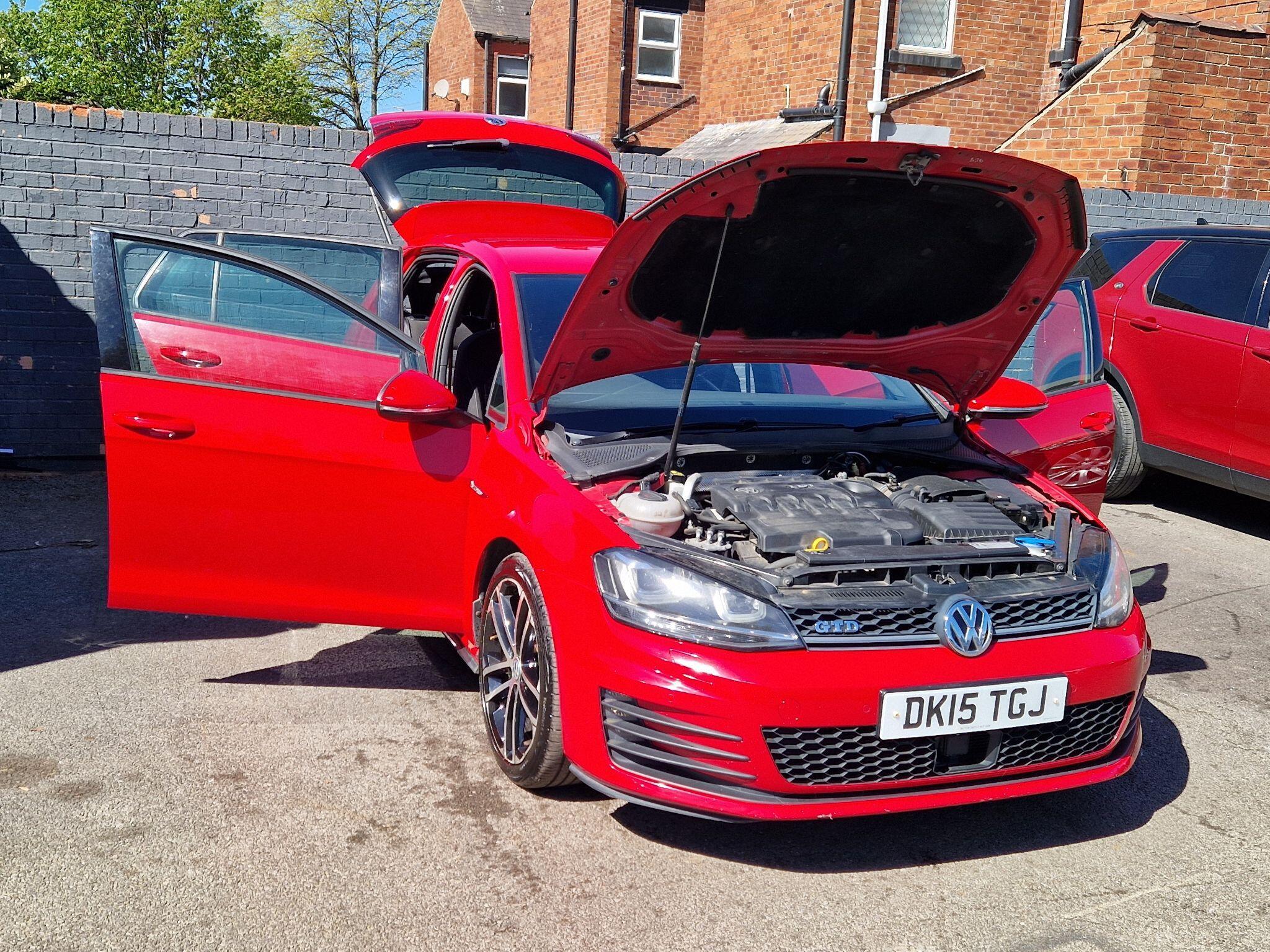 Volkswagen Golf - Image 12