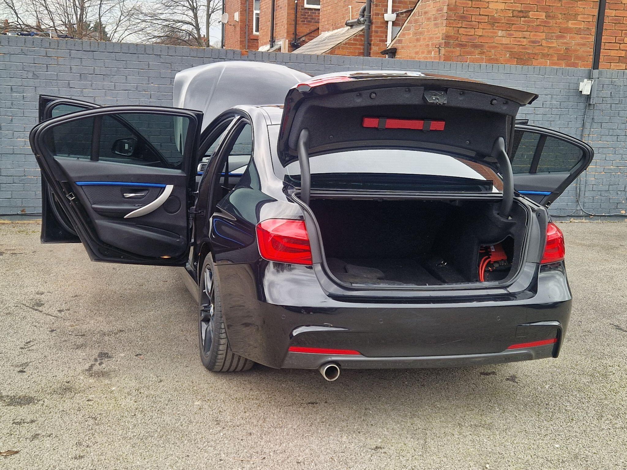 BMW 3 Series - Image 19