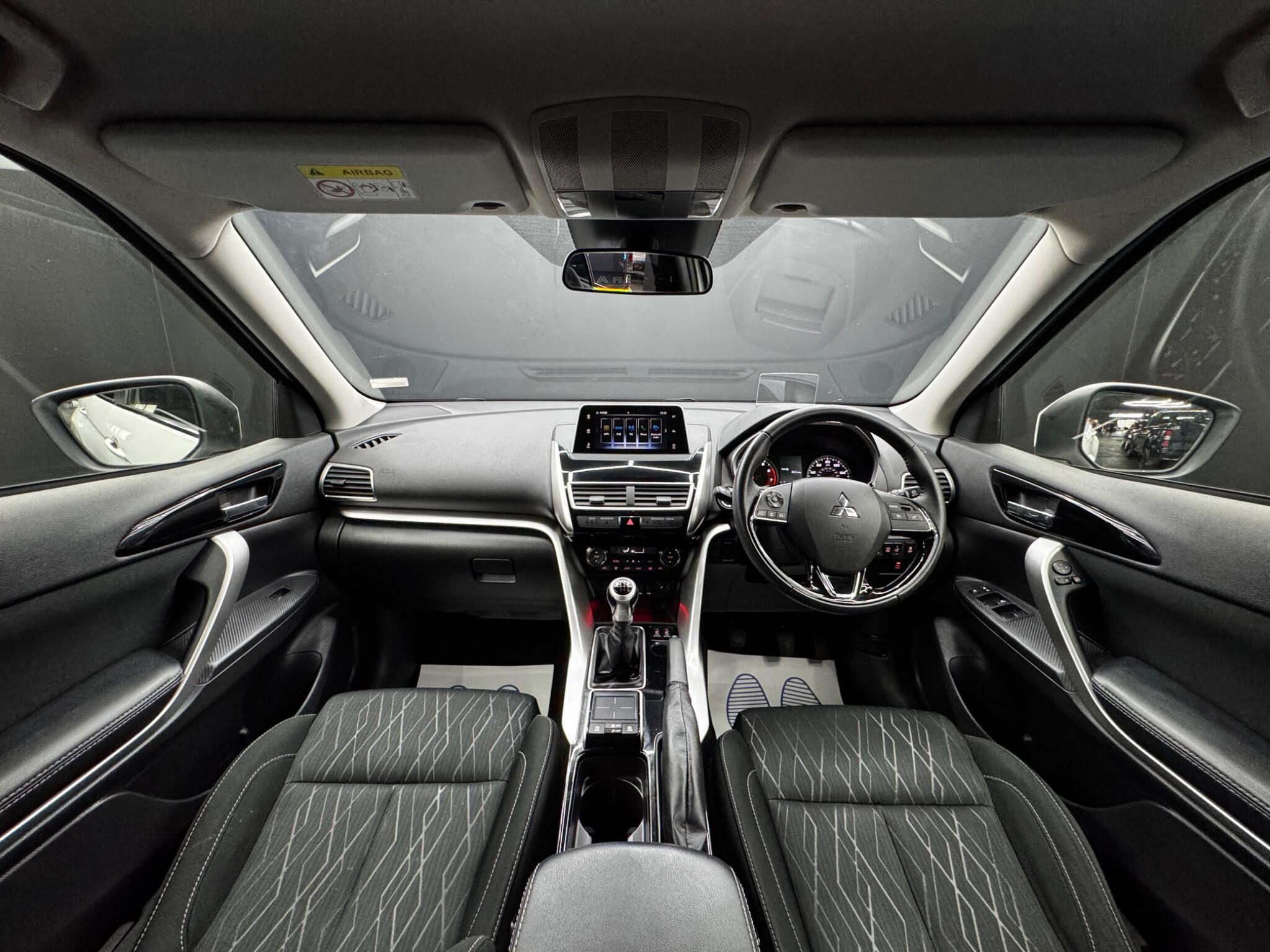 Mitsubishi Eclipse Cross - Image 17