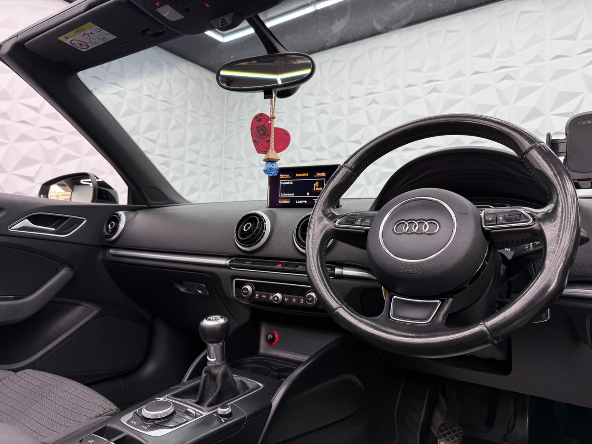 Audi A3 CABRIOLET - Image 13