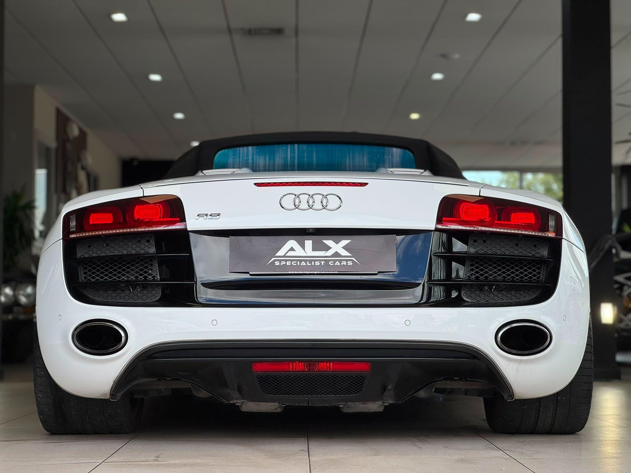 Audi R8 - Image 14