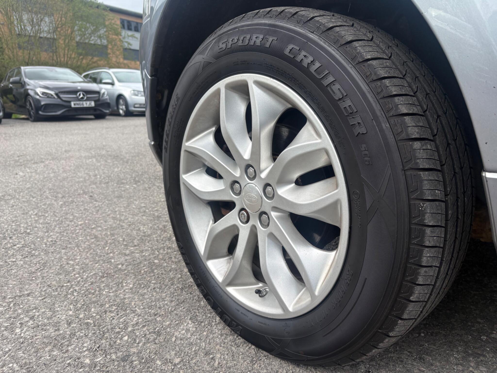 Land Rover Freelander 2 - Image 12