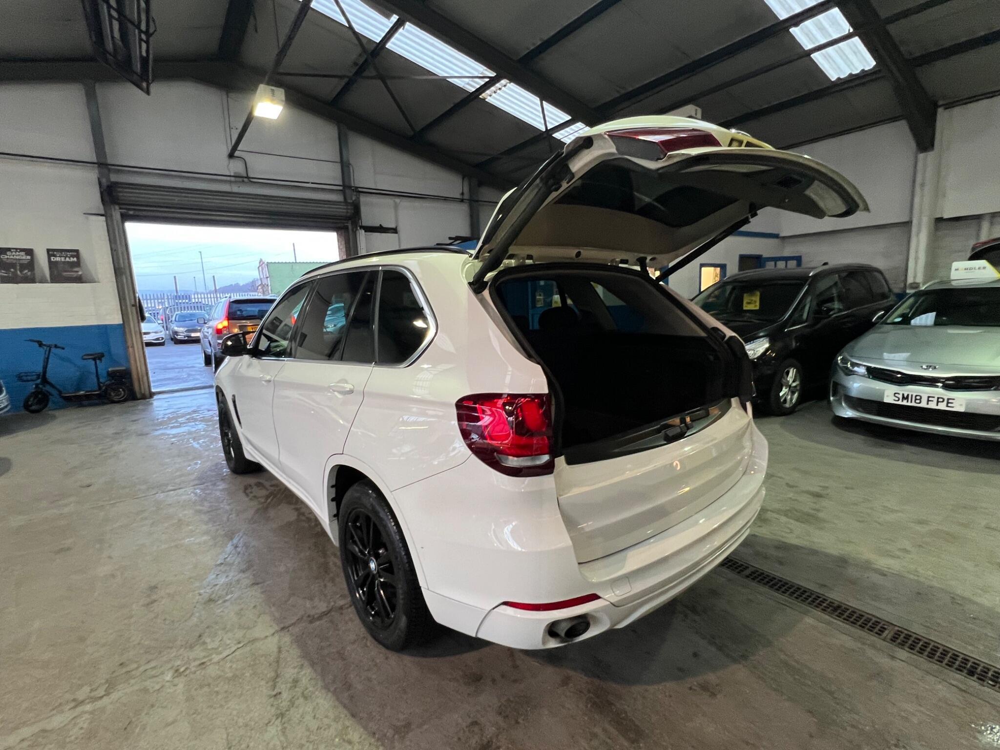 BMW X5 - Image 12