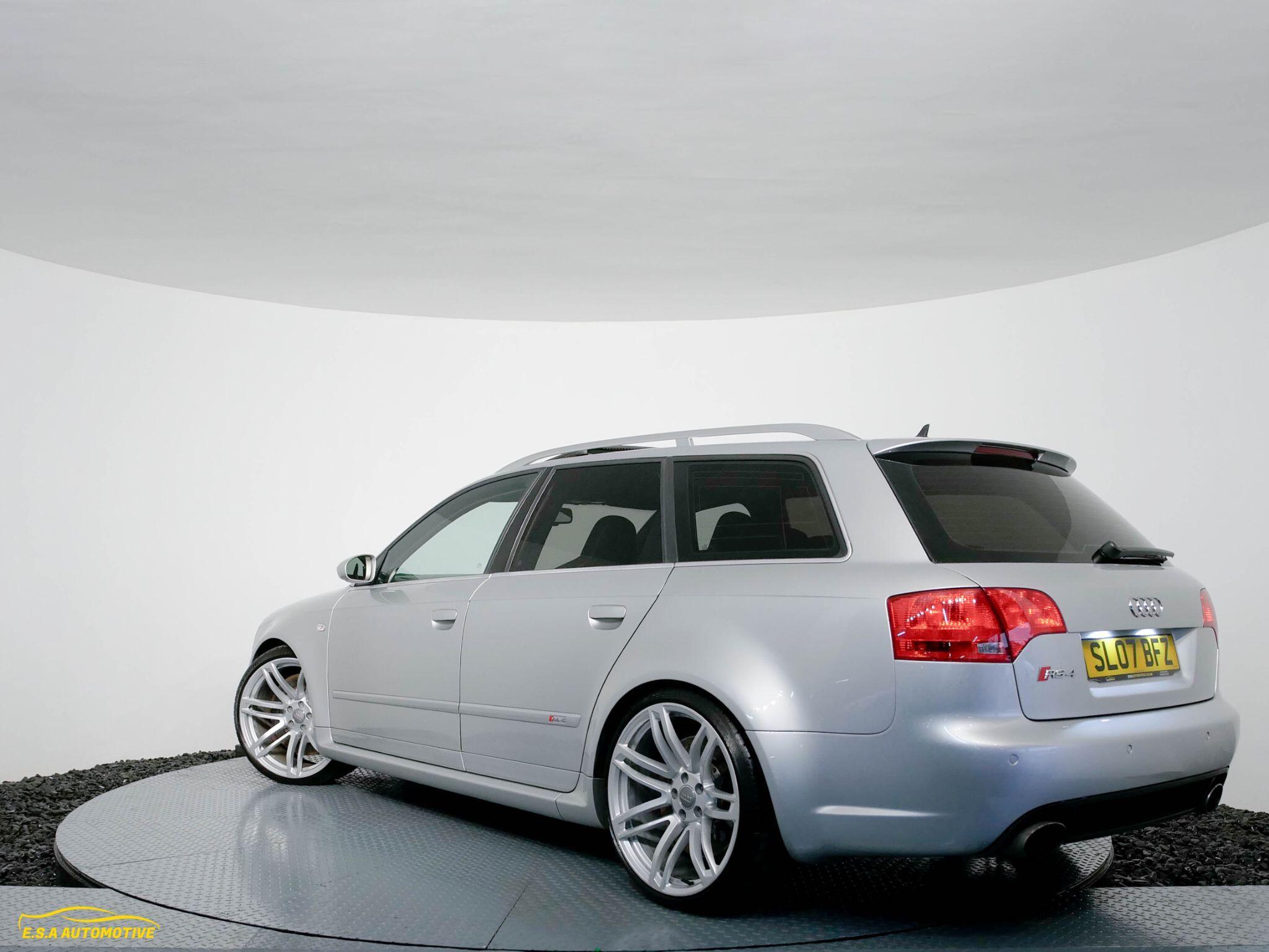 Audi Rs4 Avant - Image 8