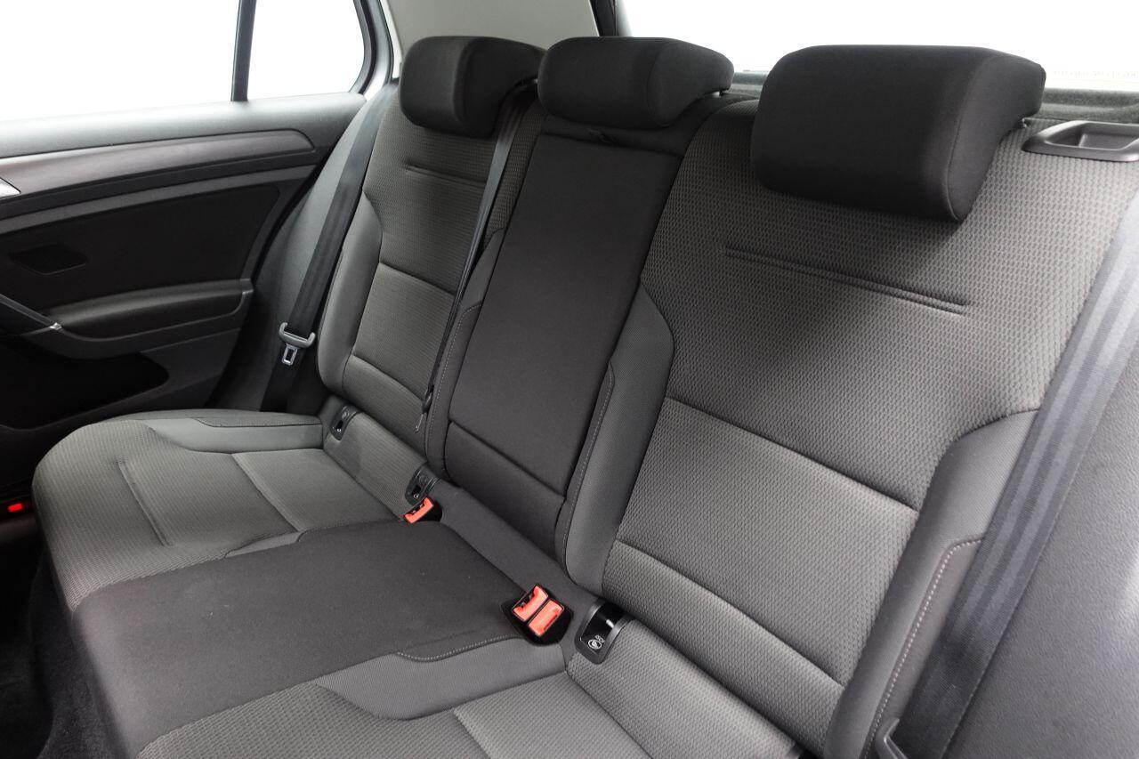 Volkswagen Golf - Image 21