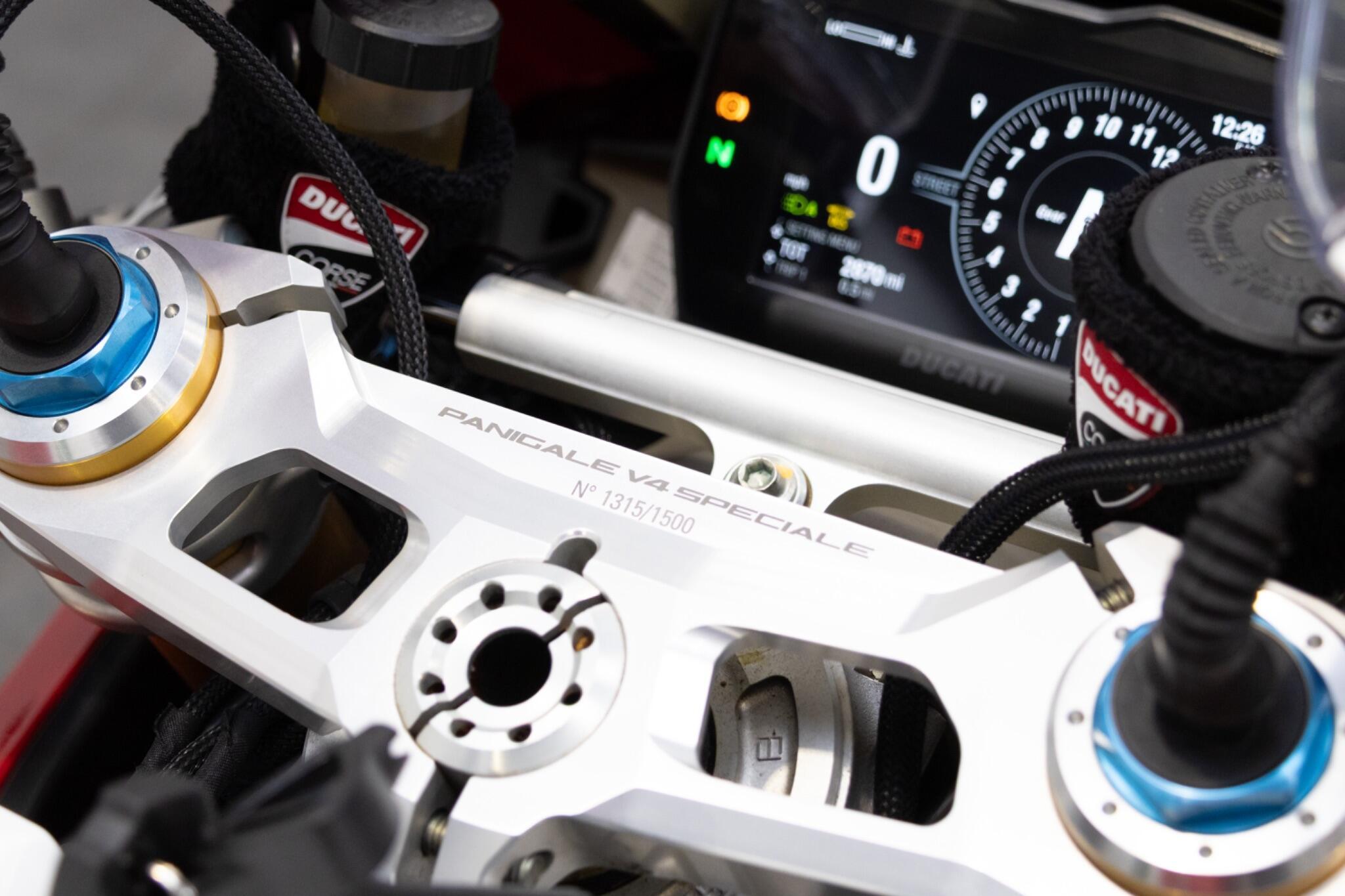Ducati PANIGALE V4 - Image 17