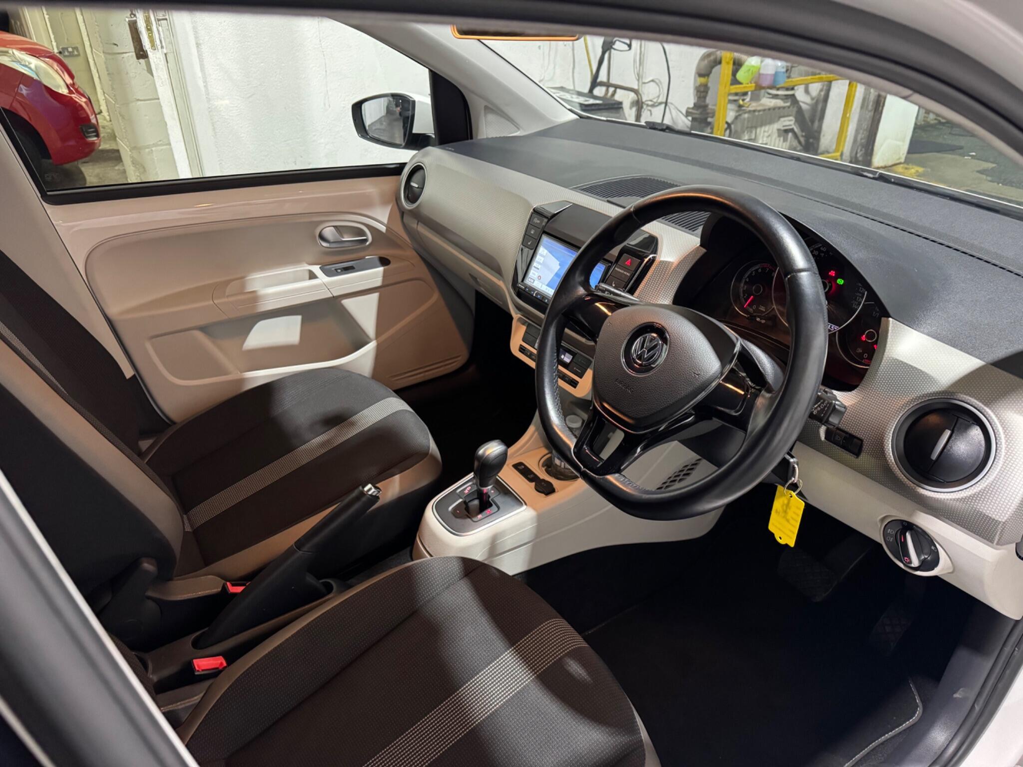 Volkswagen up! - Image 35