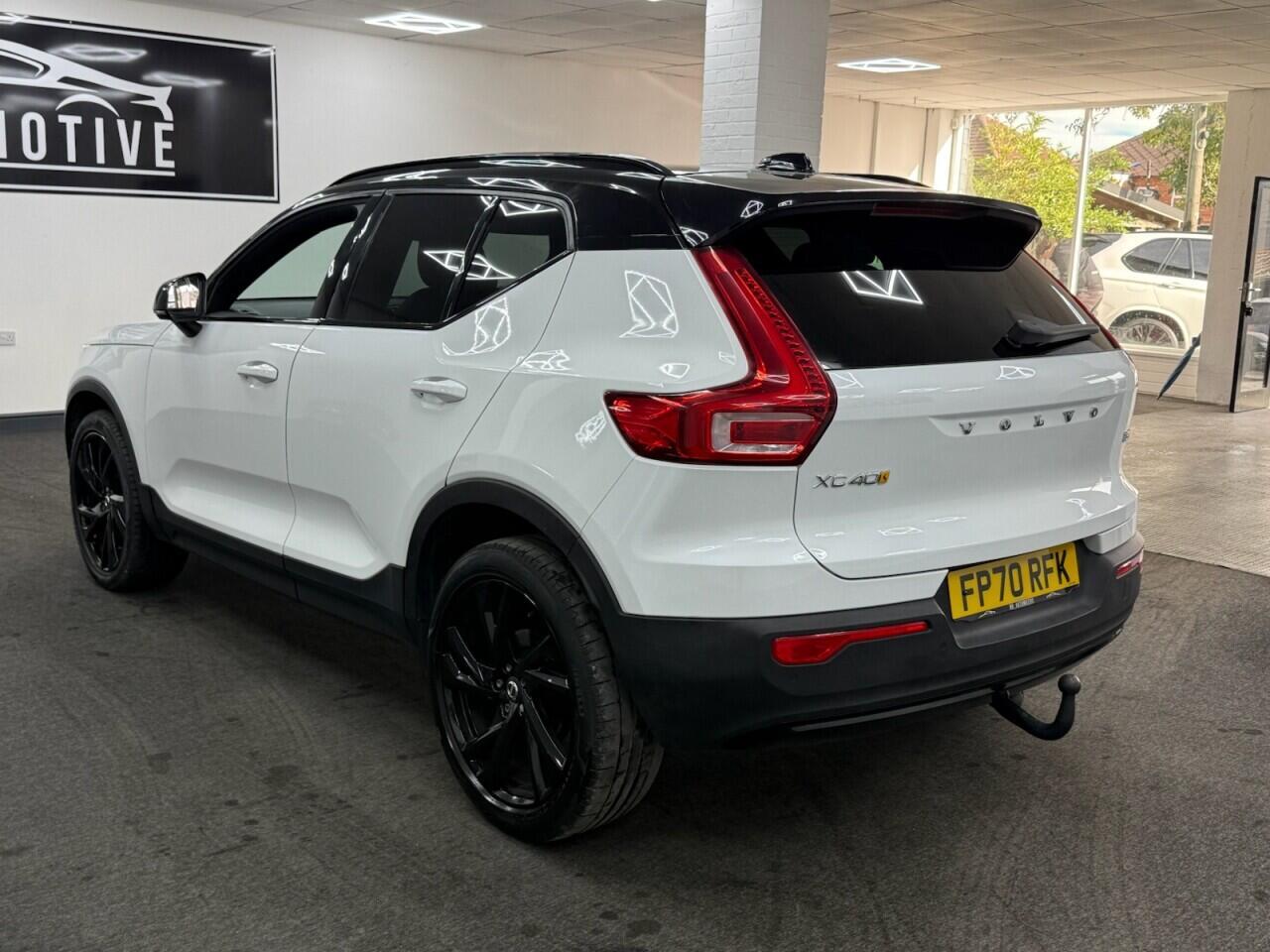 Volvo XC40 - Image 8
