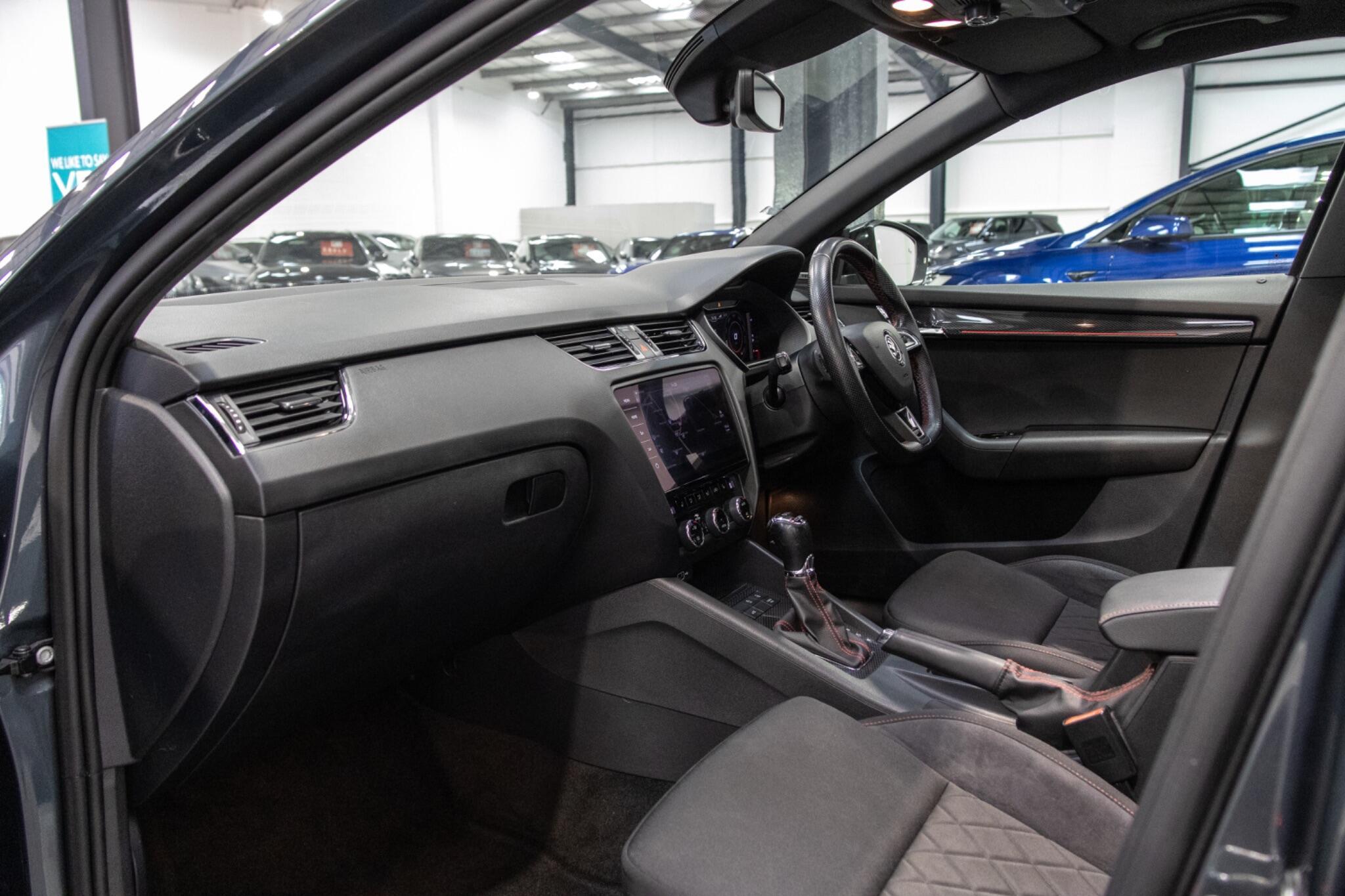 Skoda Octavia - Image 11