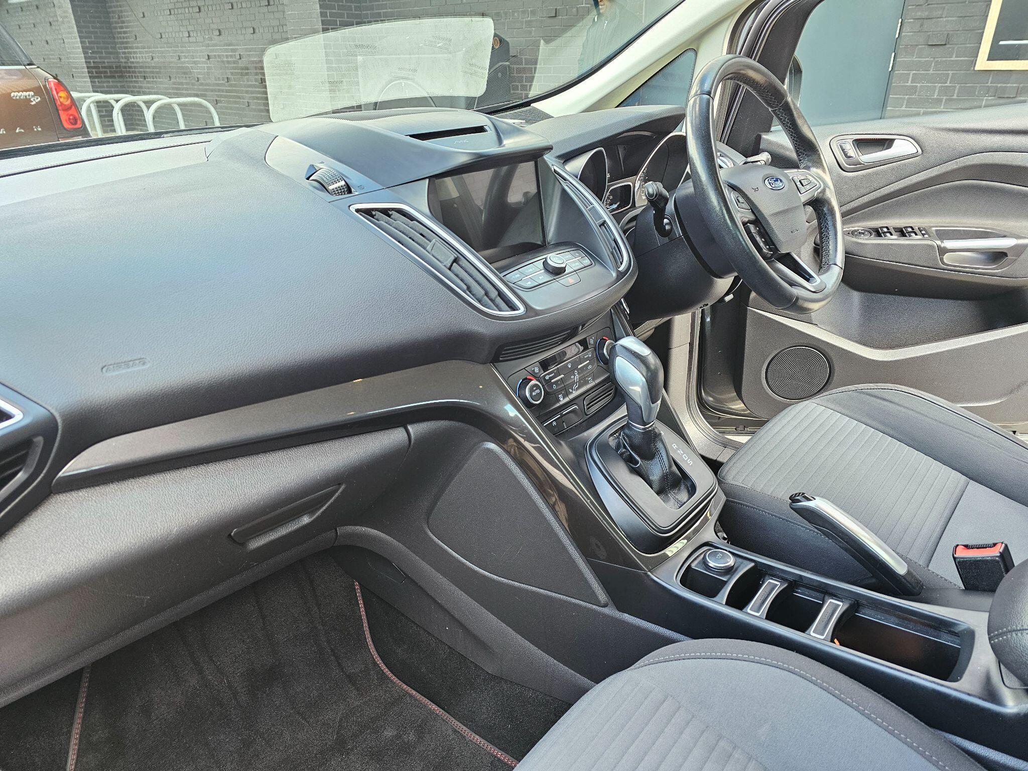 Ford C-MAX - Image 24