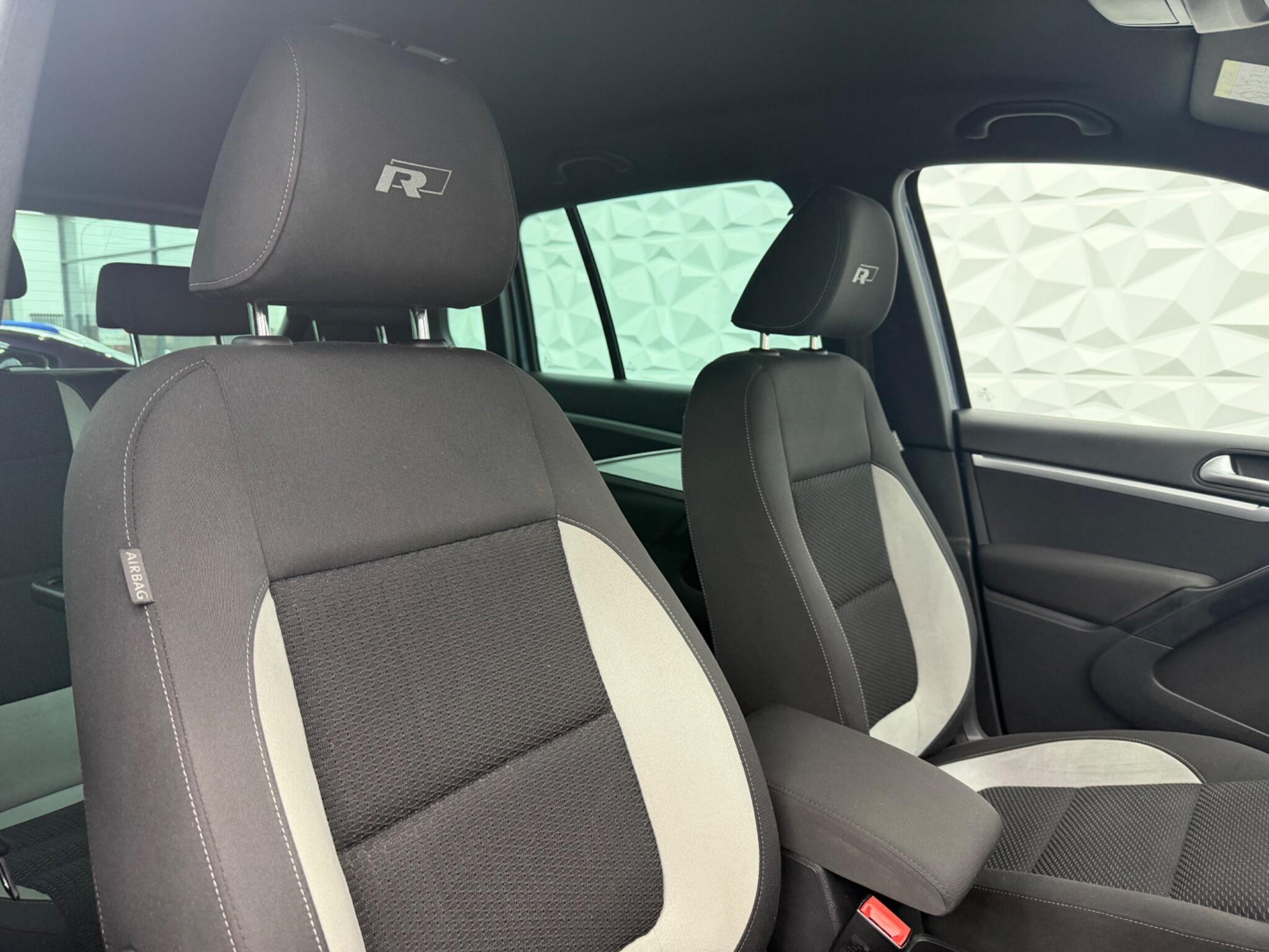 Volkswagen Tiguan - Image 19