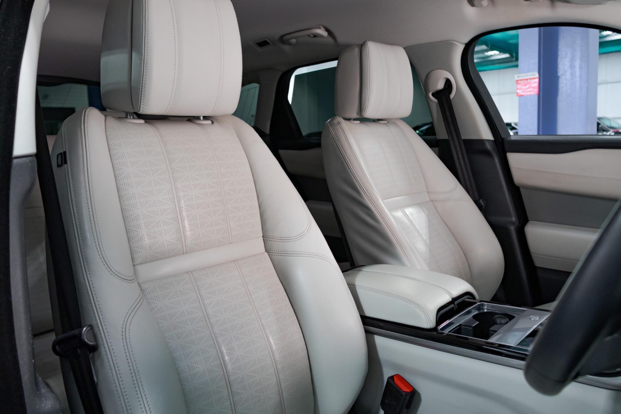 Land Rover Range Rover Velar - Image 50